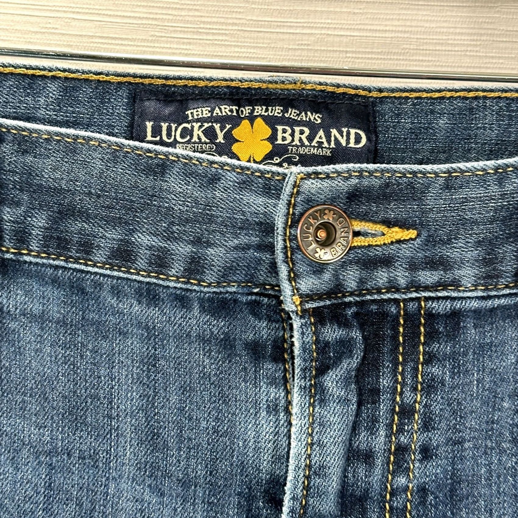 Lucky Brand Lucky Brand Jeans Mens 36 Classic Straight Medium Wash Cotton Hole in Knee 429 Size US 36 / EU 52 - 6 Thumbnail