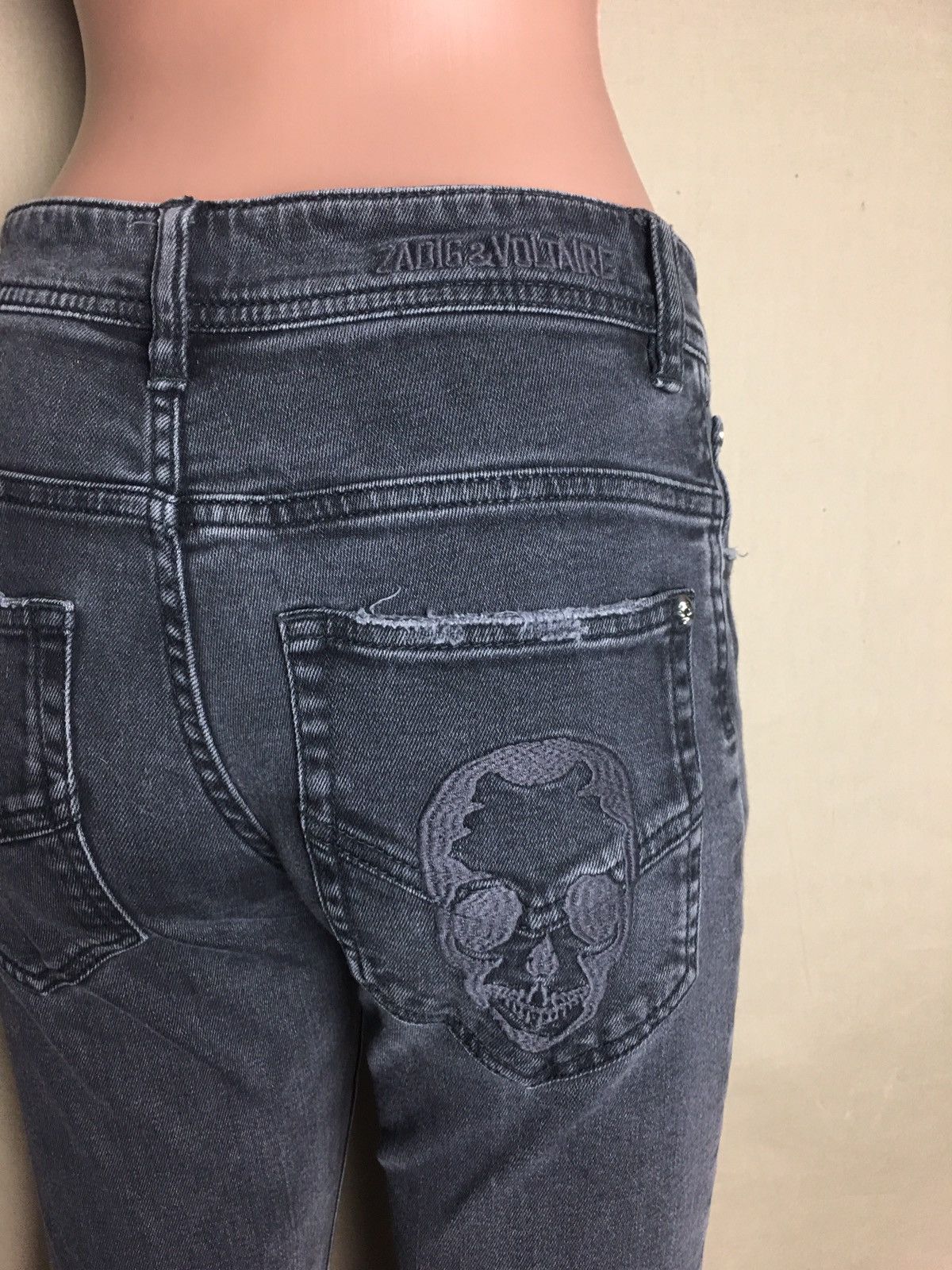 Zadig & Voltaire Zadig & Voltaire Grey Skull Logo Slim Jeans Pants XS Size 25" / US 0 / IT 36 - 7 Thumbnail