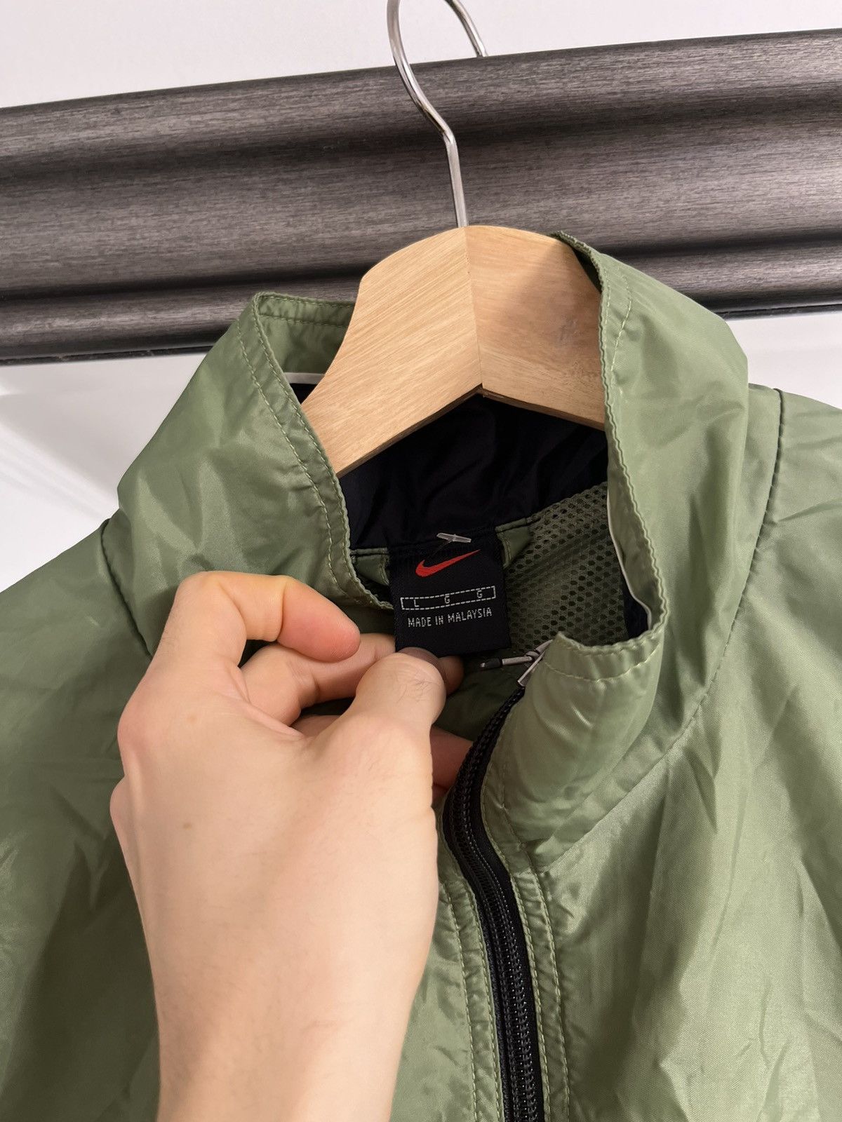 Nike Nike green windbreaker Jacket Vintage Pullover Half Zip Size US L / EU 52-54 / 3 - 2 Thumbnail