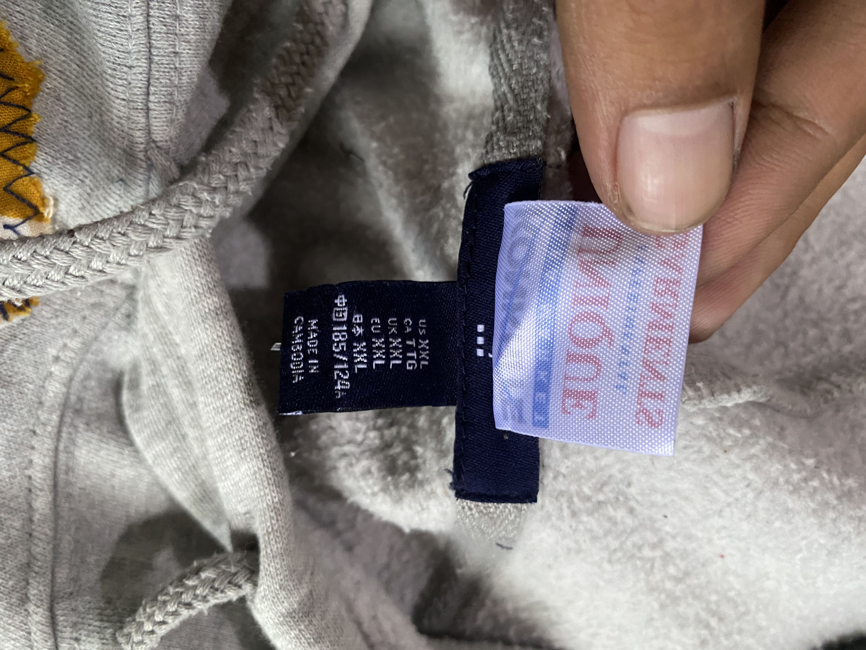 Gap 1 OF 1 REWORKED GAP BATIK PATCHWORK GREY HOODIE SIZE L Size US L / EU 52-54 / 3 - 6 Thumbnail