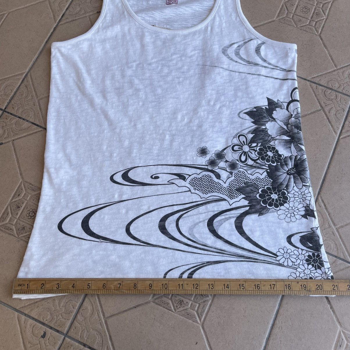 Japanese Brand × Vintage Karakuri Sukajan Vintage Tank Top Size M to L Size US M / EU 48-50 / 2 - 14 Thumbnail