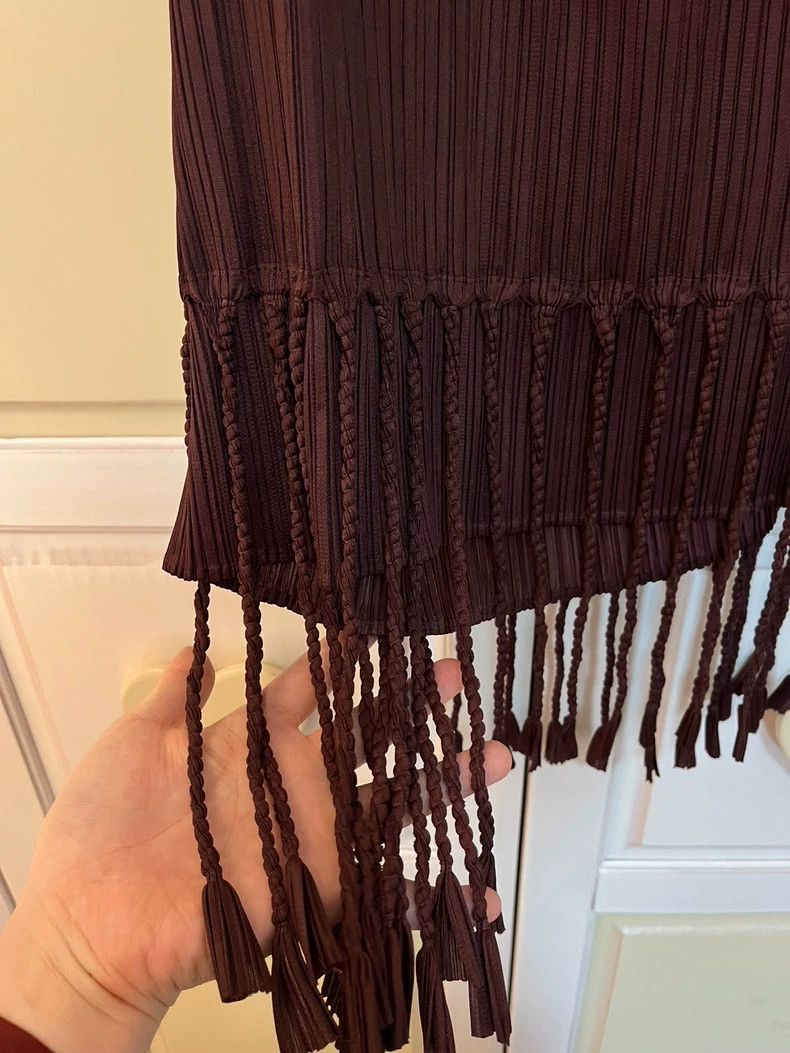 Issey Miyake Issey Miyake Red fringed skirt Size 25" / US 0 / IT 36 - 2 Thumbnail