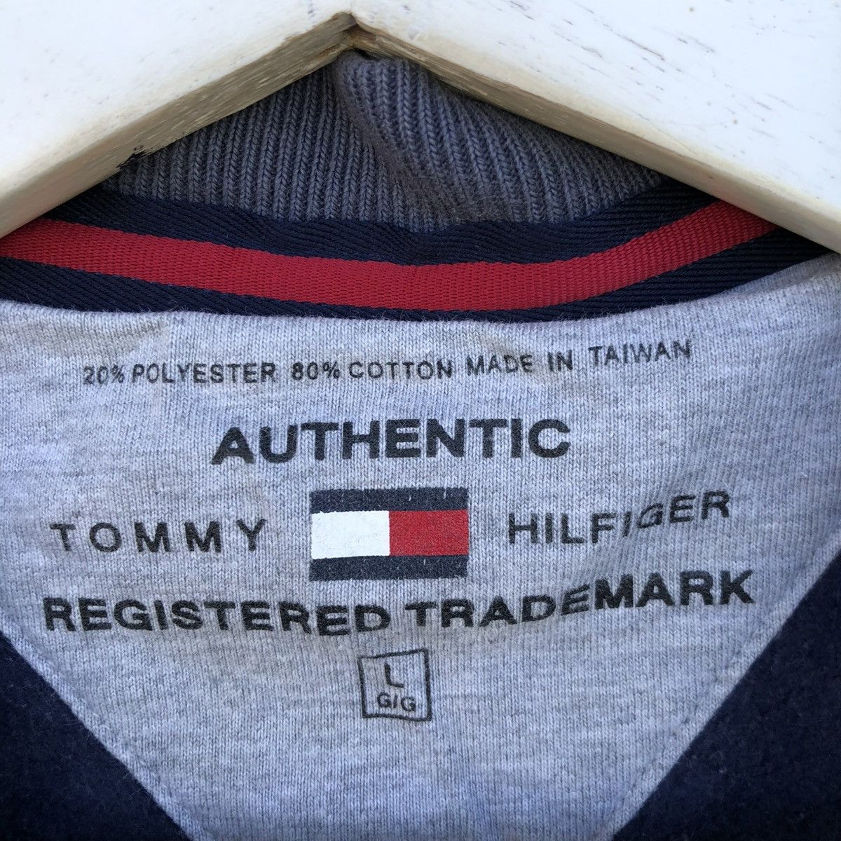 Tommy Hilfiger Vintage Tommy Hilfiger Pullover Sweatshirt Size US L / EU 52-54 / 3 - 7 Thumbnail