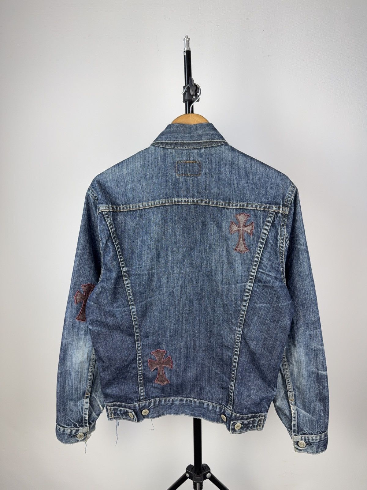 Levi's Vintage Clothing Vintage 90s Archival Chrome Hearts Style Cross Denim Jacket Size US S / EU 44-46 / 1 - 11 Thumbnail