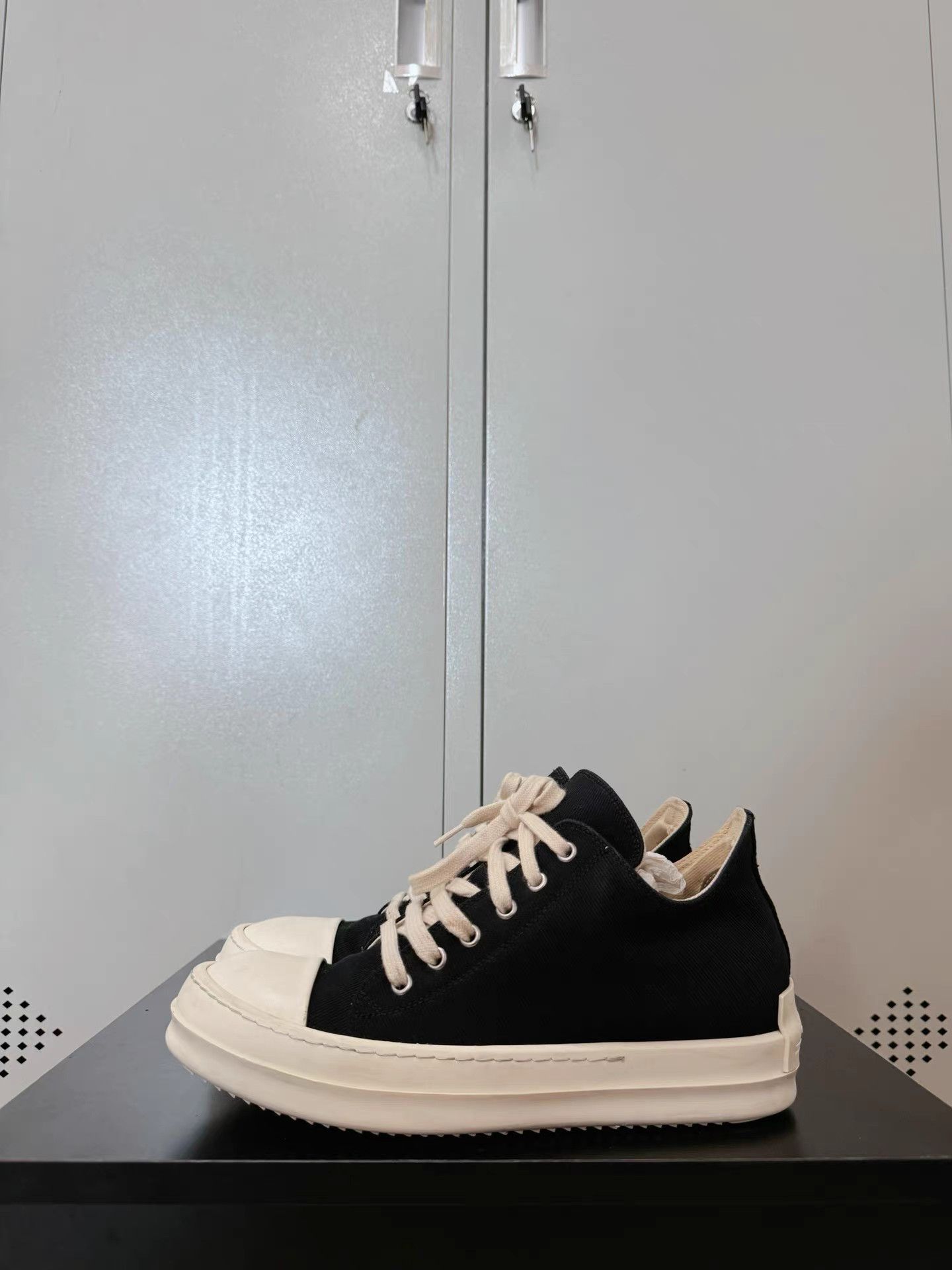 Rick Owens Drkshdw Rick Owens Drkshdw Converse high-top sneakers Size US 6 / EU 39 - 7 Thumbnail