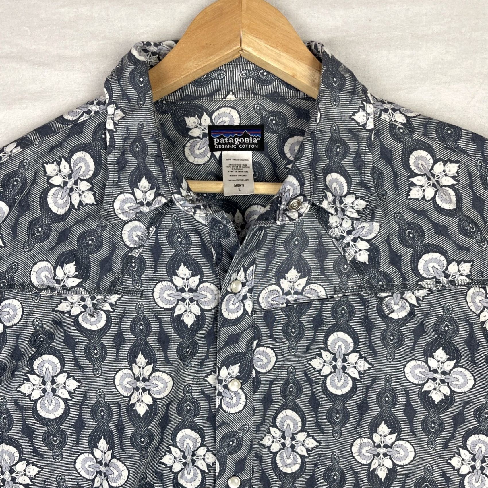 Patagonia VINTAGE Patagonia Rhythm Shirt Mens L Blue White Western Pearl Snap Cowboy Shirt Size US L / EU 52-54 / 3 - 5 Thumbnail