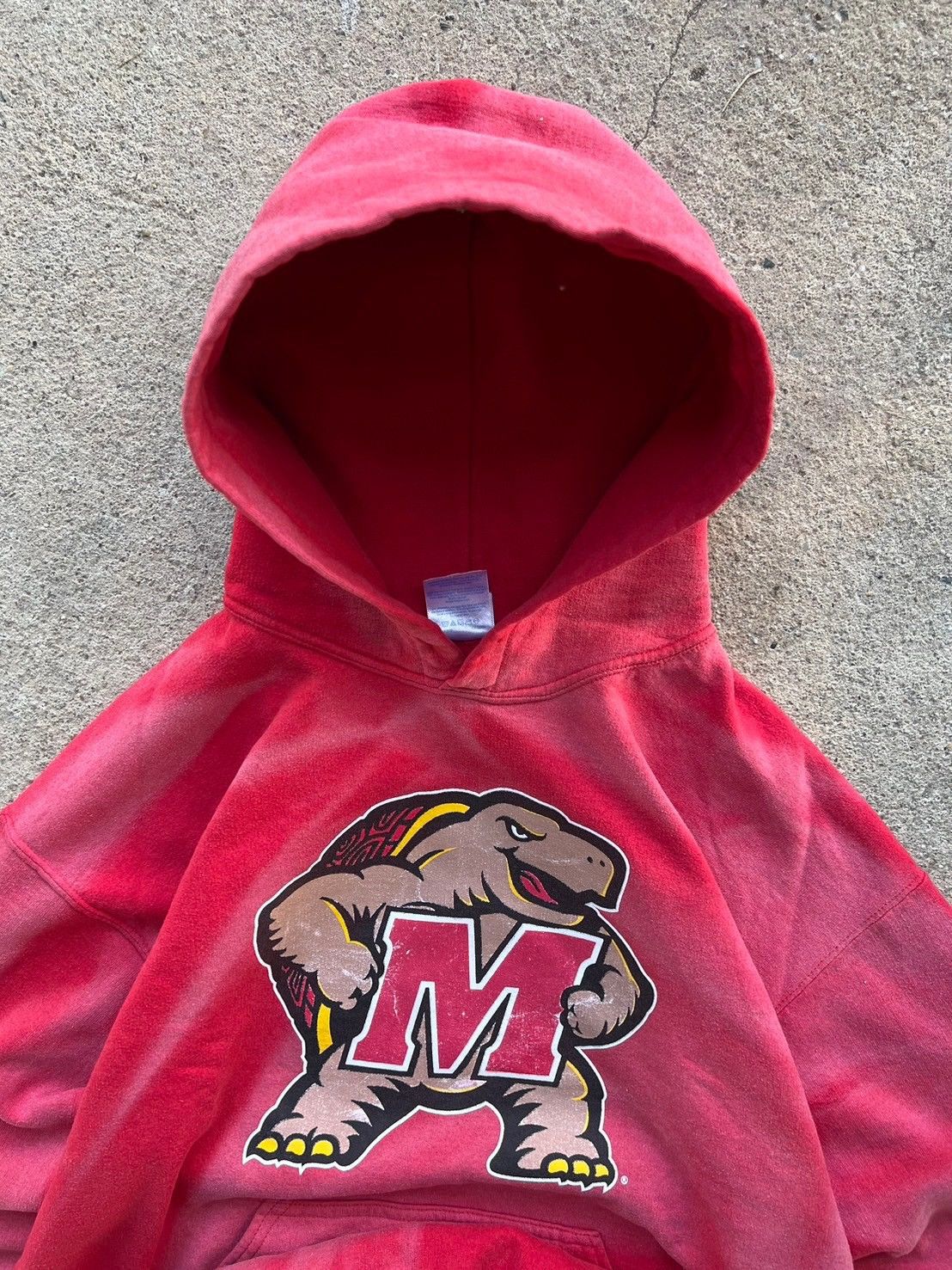 Vintage Sun Faded Red Gildan Hoodie Size US M / EU 48-50 / 2 - 3 Thumbnail