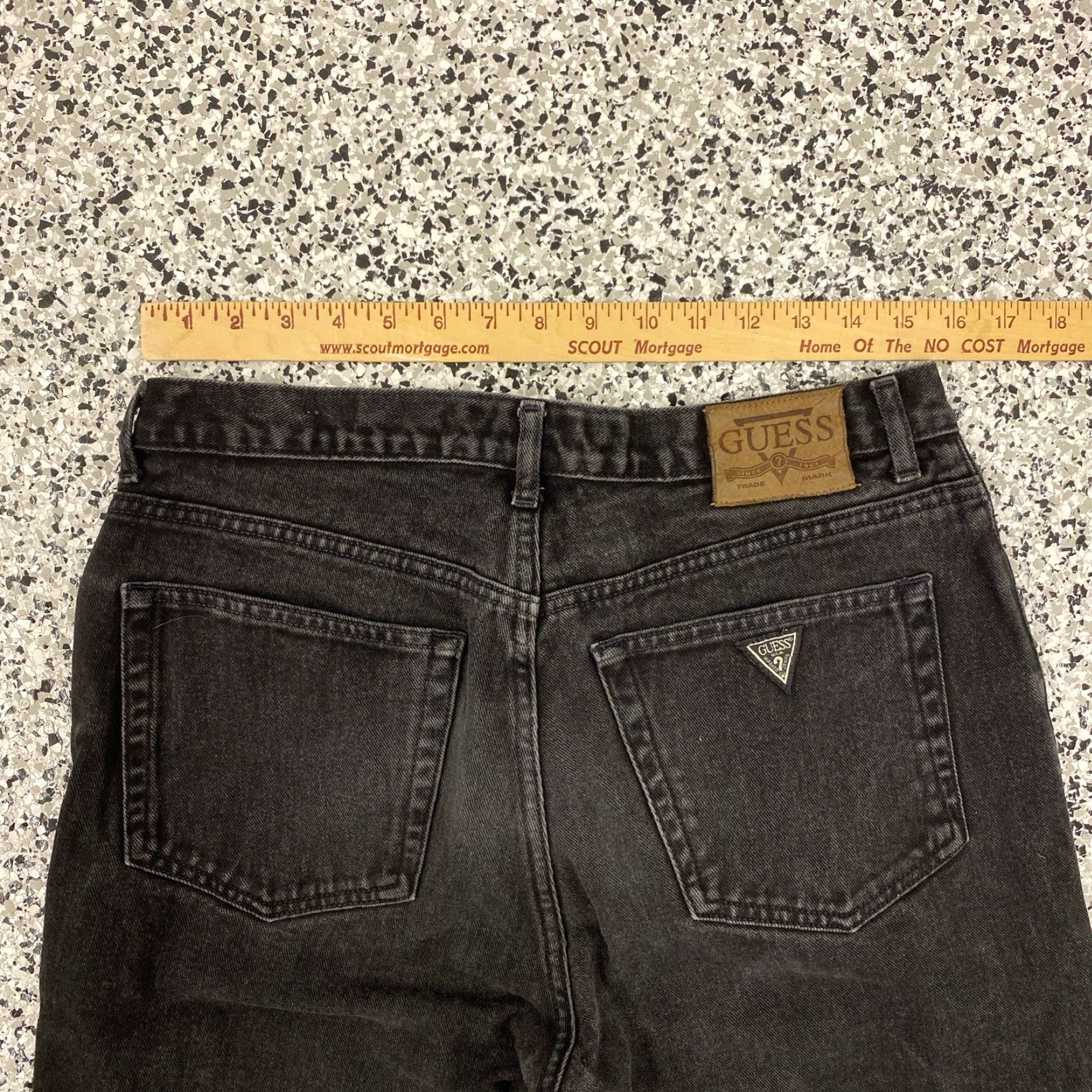 Guess VINTAGE GUESS Jeans 90s Black Washed Classic Fit Straight Leg 30x33 Men Regular Denim 90s Theme Size US 30 / EU 46 - 4 Thumbnail