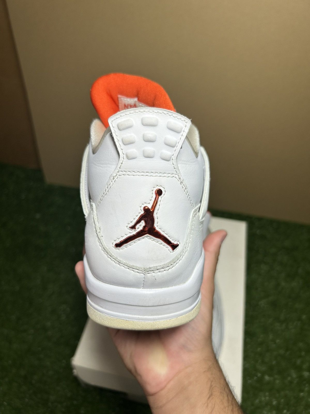 Jordan Brand Jordan 4 Orange metallic Size US 10 / EU 43 - 8 Thumbnail