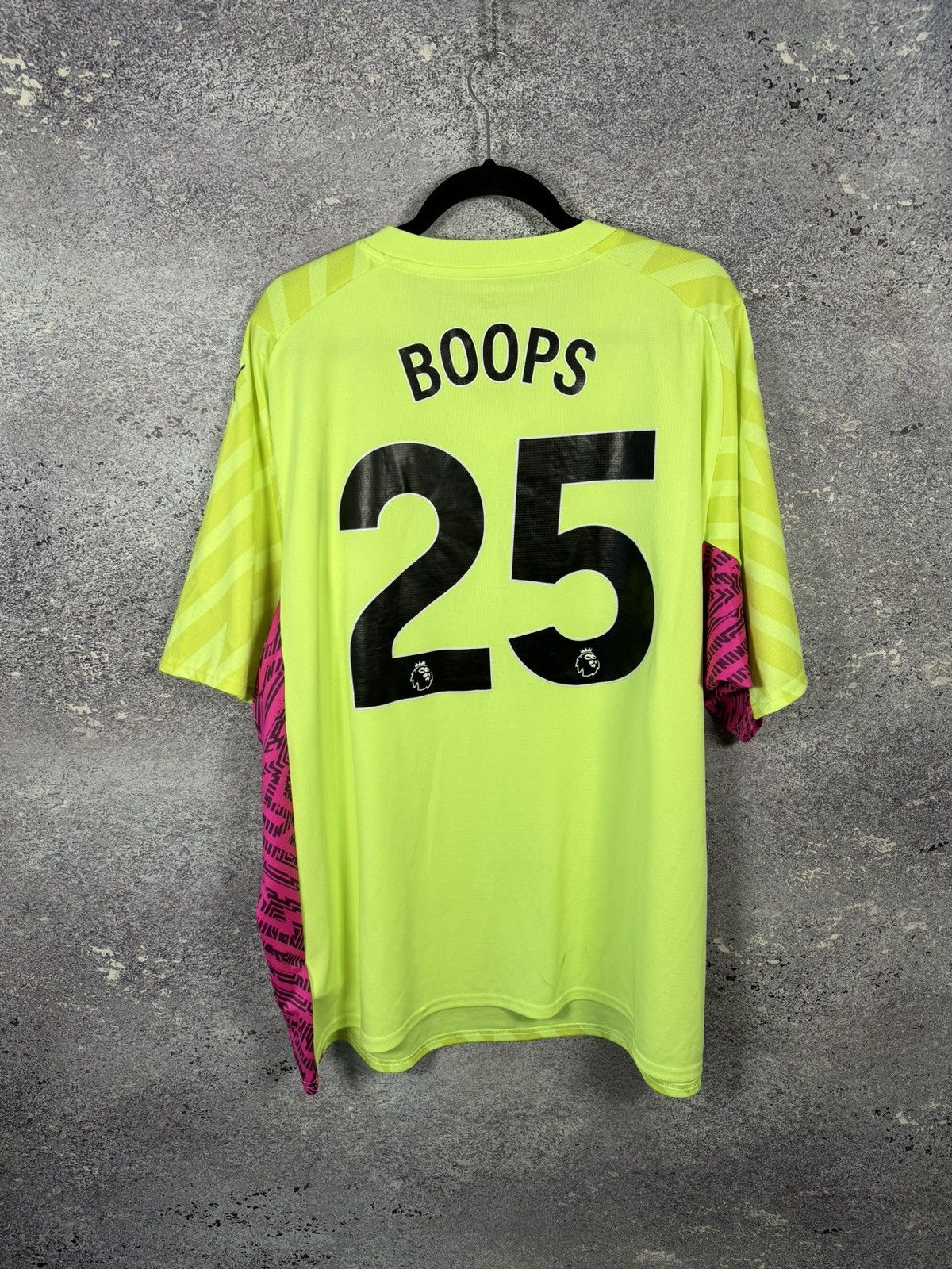 Puma × Vintage Vintage Manchester City 2023/24 GK3 Puma Soccer Jersey 3XL Size US XXL / EU 58 / 5 - 2 Thumbnail