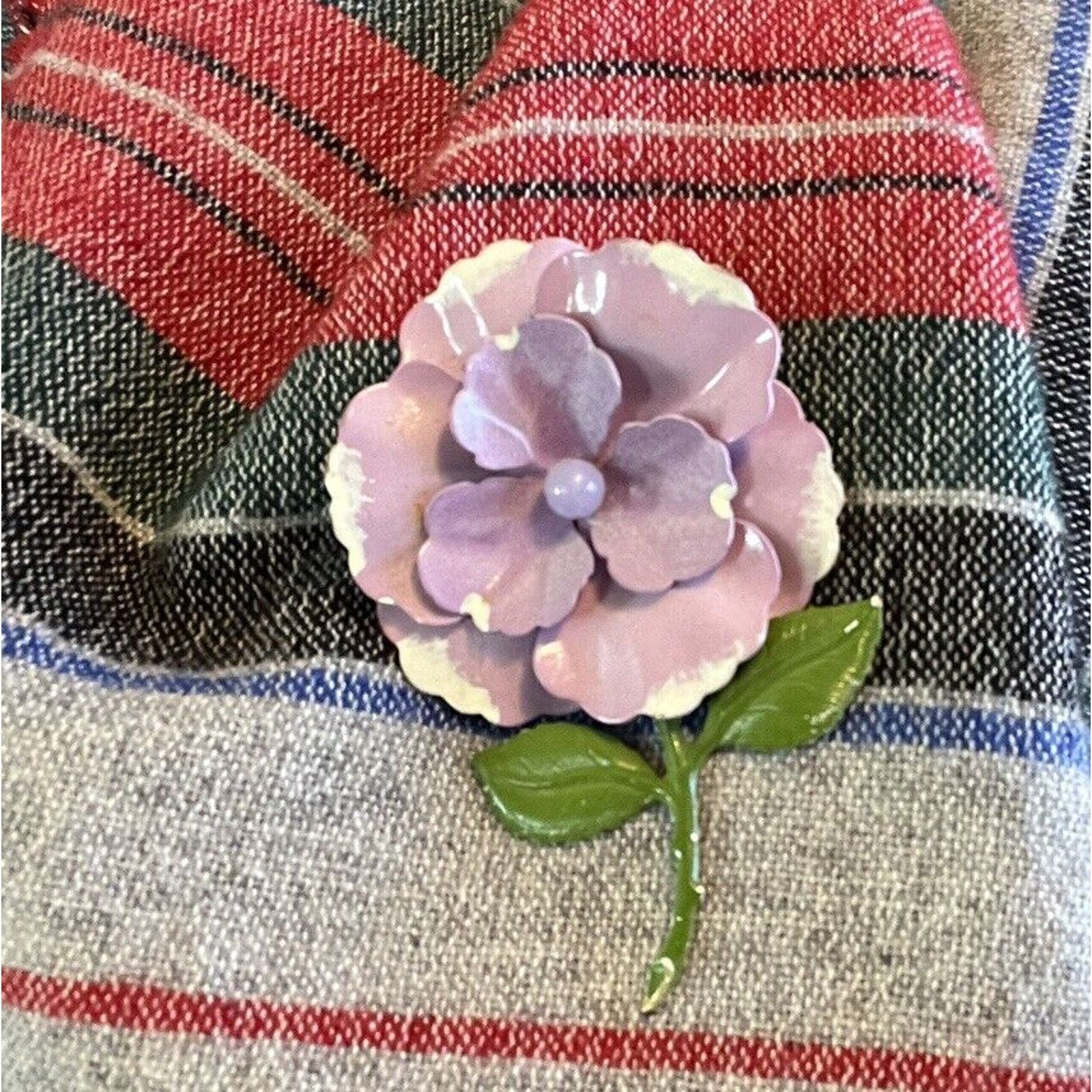 Other Vintage Purple Rose Metal & Enamel Painted Pin/ Brooch EUC Size ONE SIZE - 5 Thumbnail