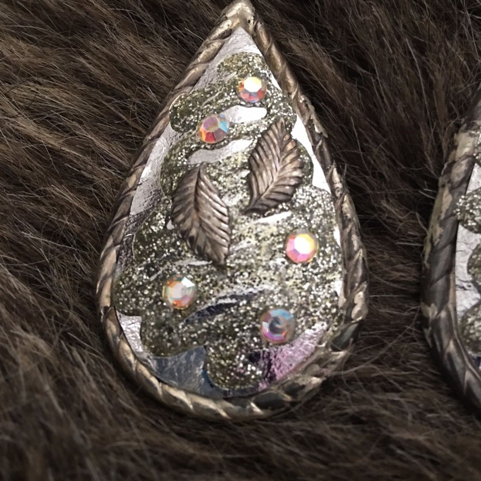 Jewelry Teardrop rhinestone sparkle silver tone earrings Size ONE SIZE - 2 Thumbnail