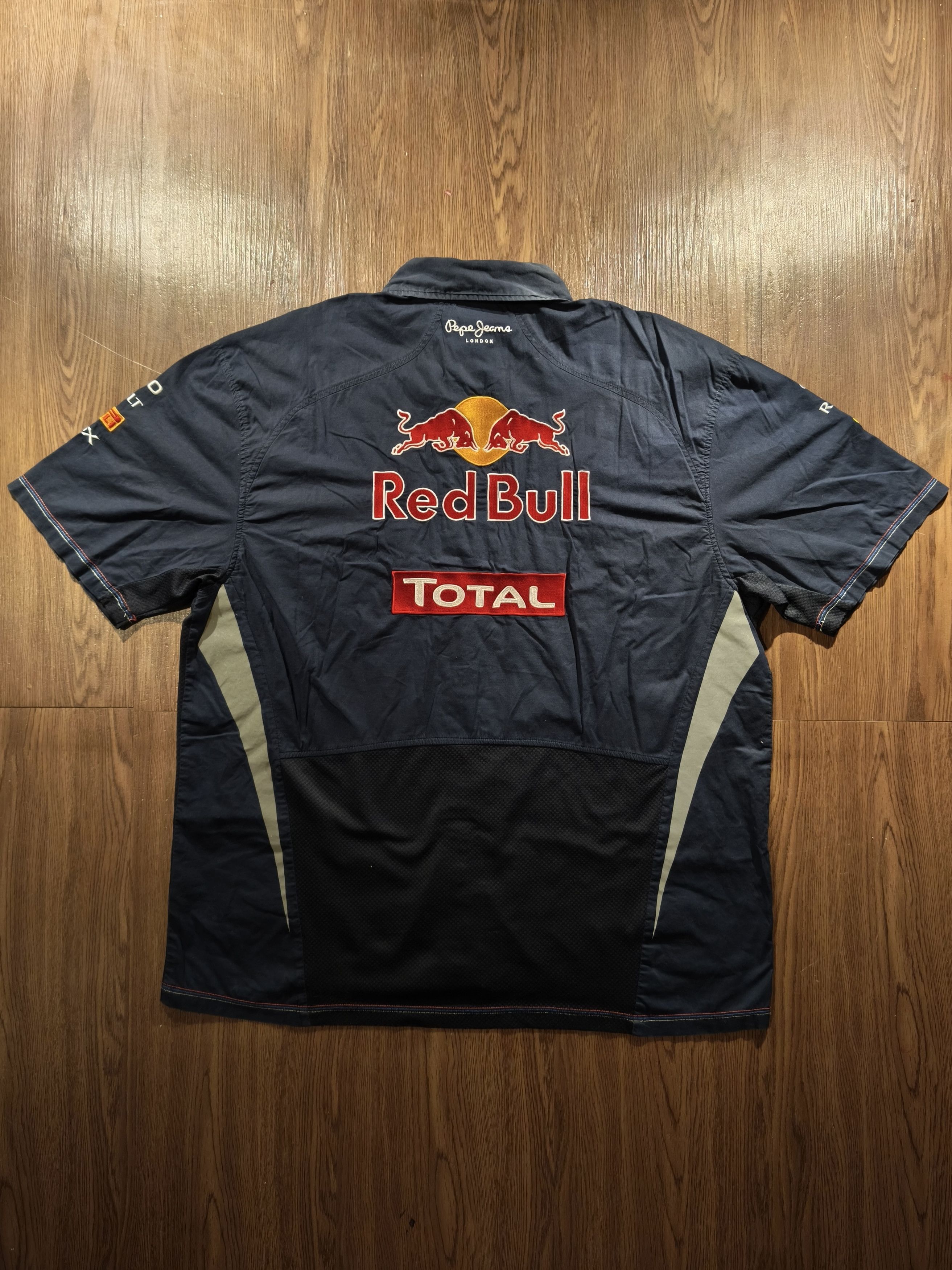Red Bull Red Bull Racing Workshirt Size US XL / EU 56 / 4 - 1 Thumbnail