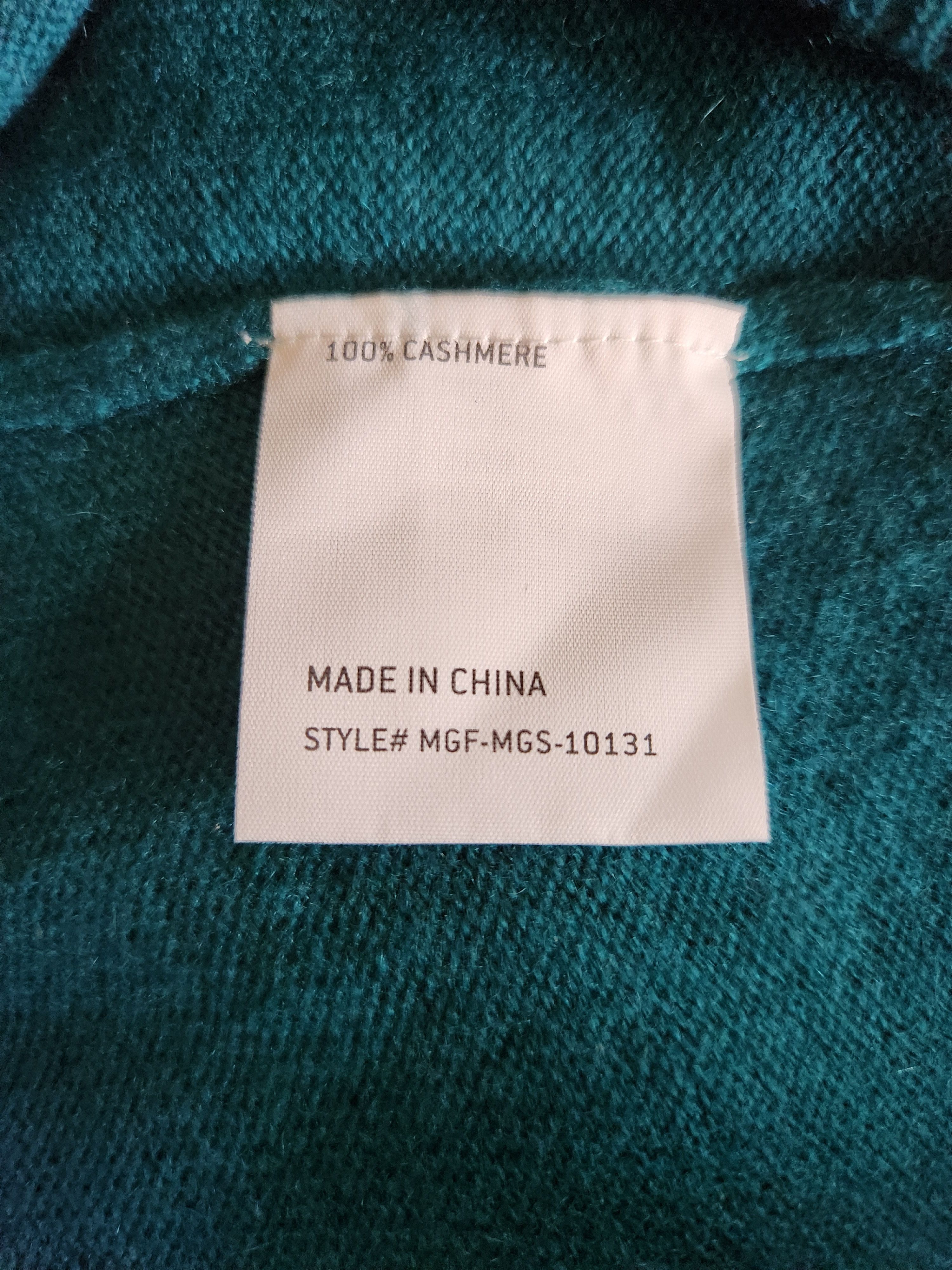 Other NWOT The Commons 100% Cashmere Green V-Neck Pullover Sweater Size US L / EU 52-54 / 3 - 4 Thumbnail