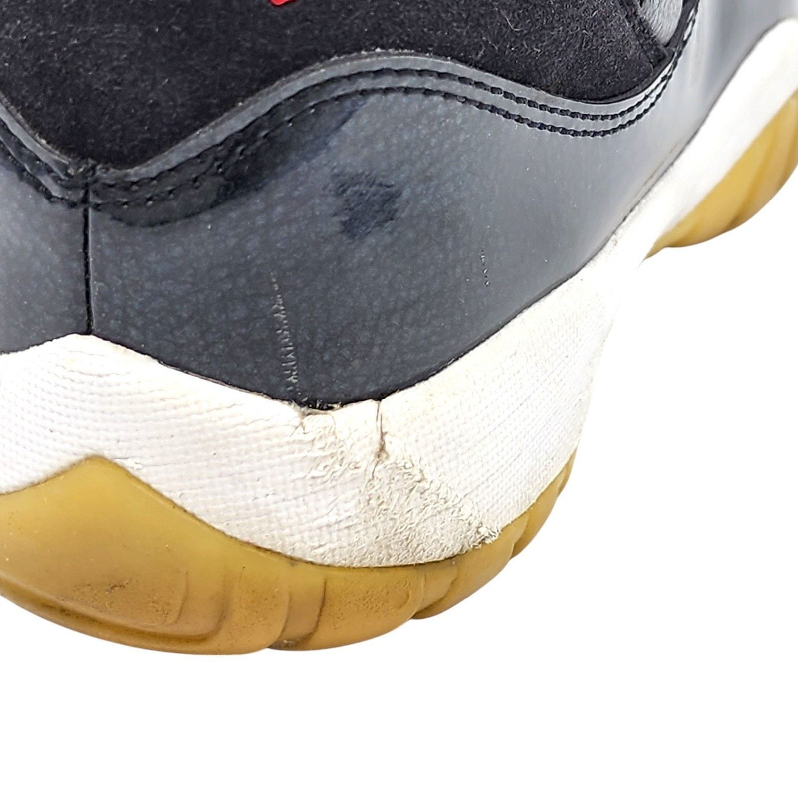 Jordan Brand Retro 11 OG Sneakers 378037-002 2015 Black US 10.5 Size US 10.5 / EU 43-44 - 8 Thumbnail