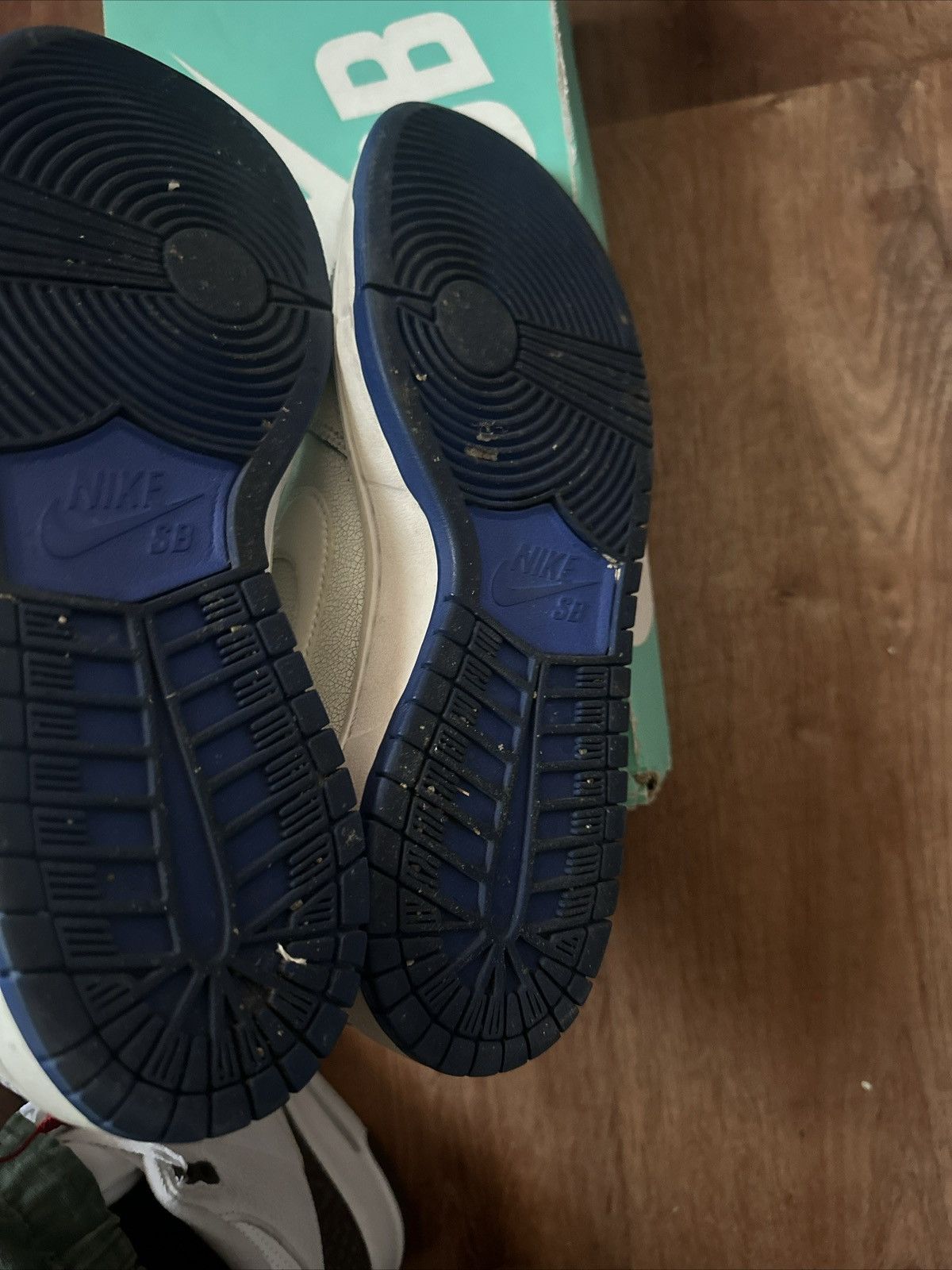 Nike Nike sb cracked leather royal size 9 Size US 9 / EU 42 - 6 Thumbnail