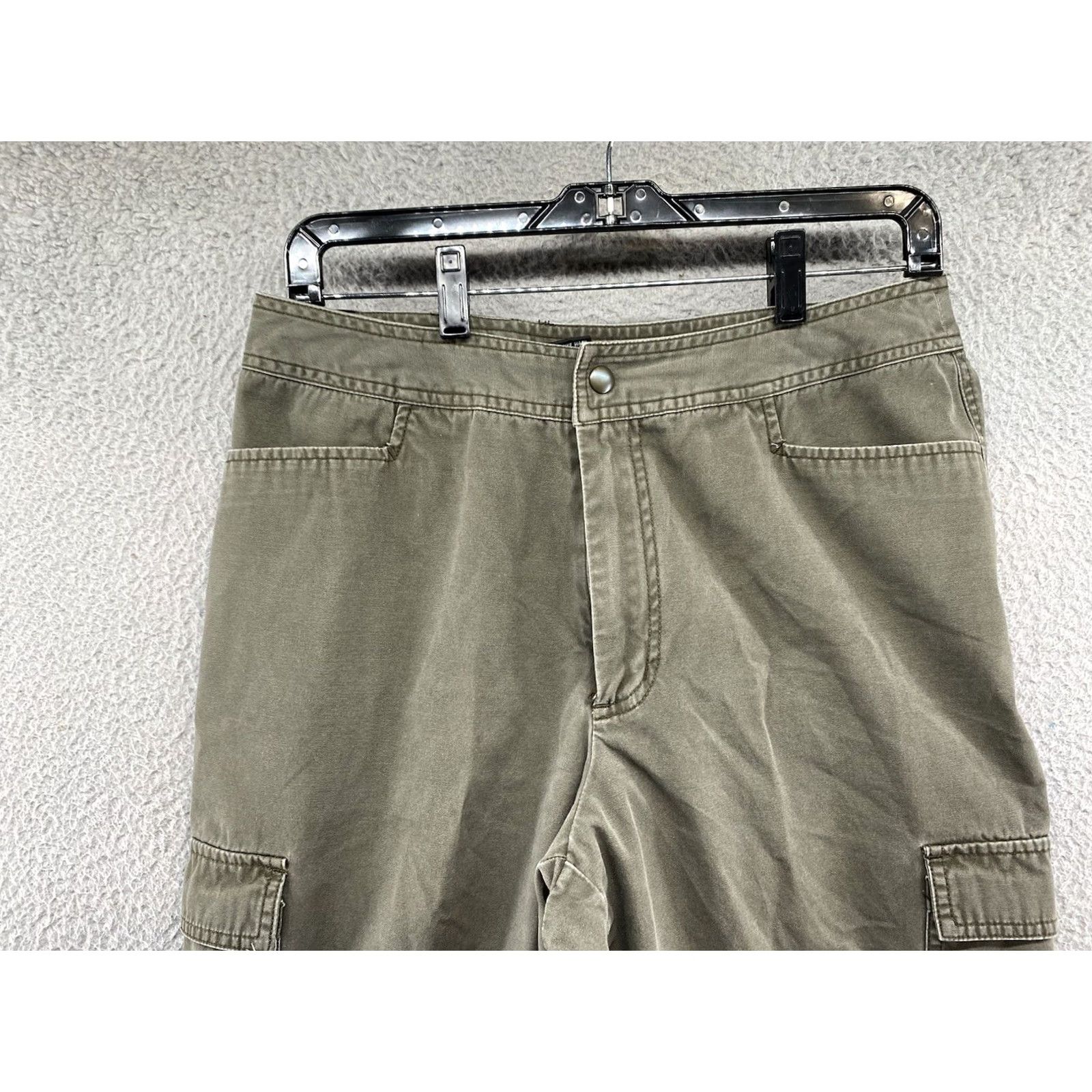 Vintage VINTAGE Rafaella Green Cargo Jean Capris Flap Pockets Women’s Size 10 Capris Jeans Green Rafaella Womens 10 Cargo Pocket 90s Vintage Size 32" / US 10 / IT 46 - 3 Thumbnail
