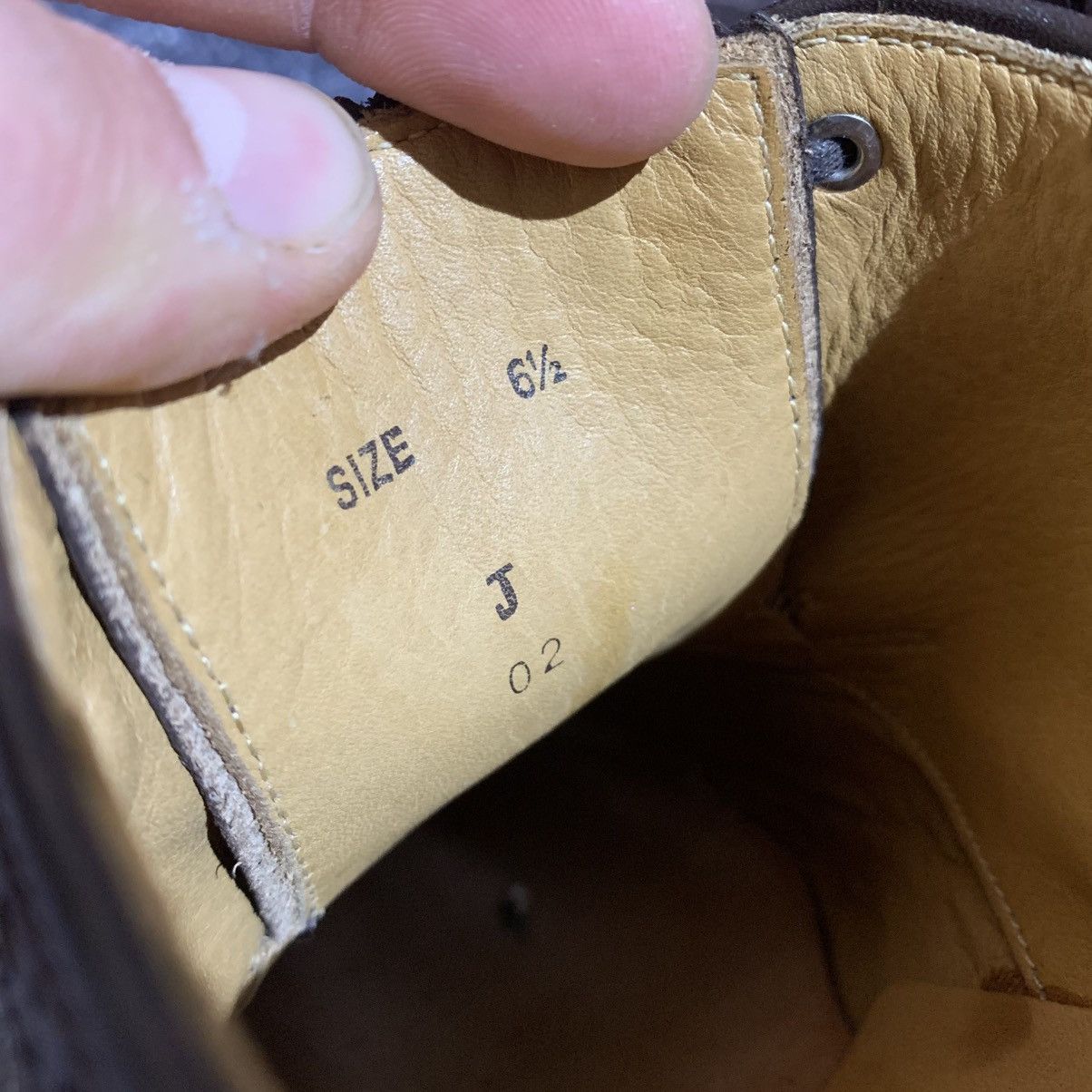 Loake Loake Leather Brogue Size 6.5 UK 40.5 EU 25.5 cm Size US 6.5 / EU 39-40 - 13 Thumbnail