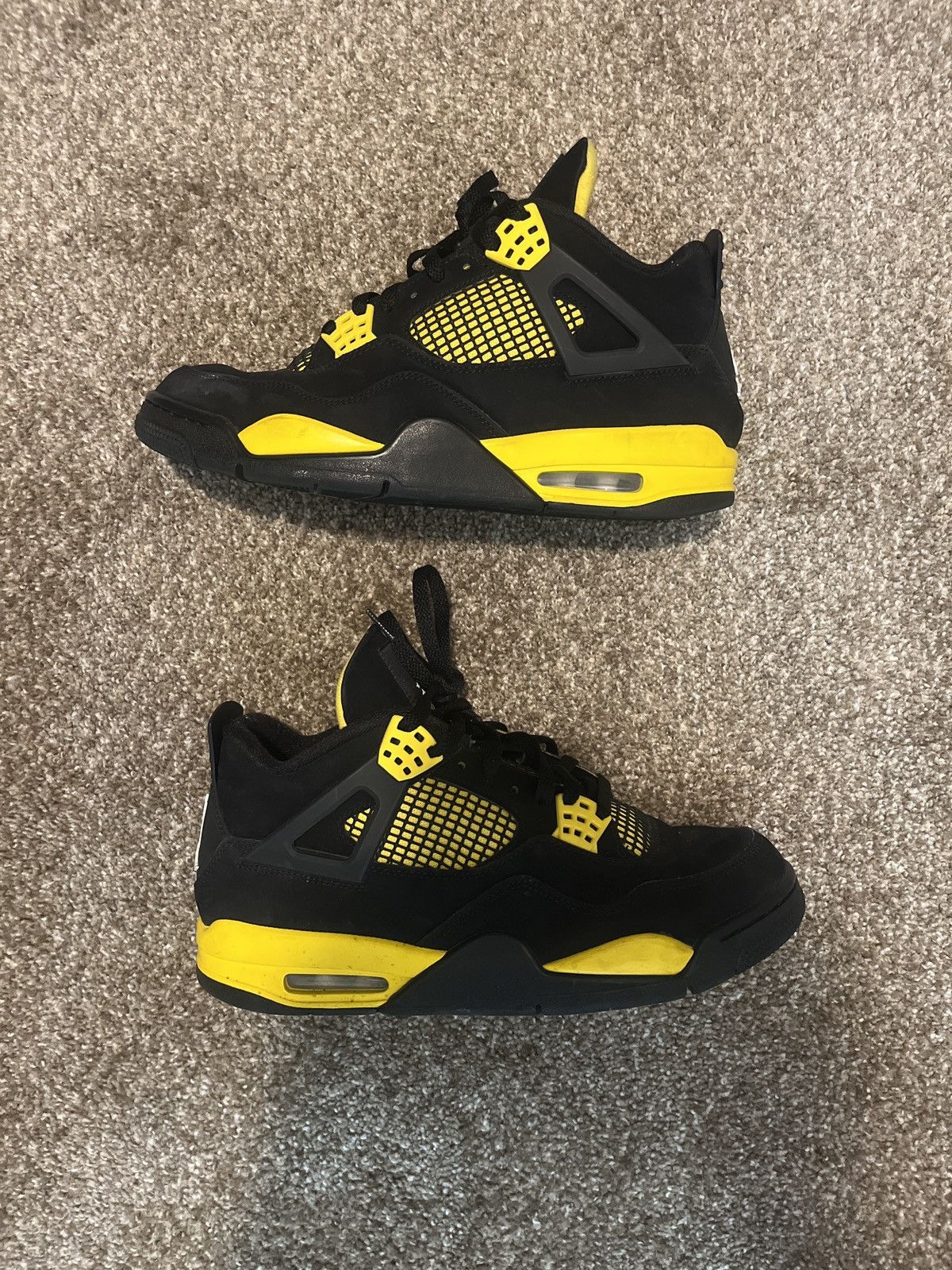 Jordan Brand Jordan 4 Thunder Size US 10.5 / EU 43-44 - 2 Thumbnail