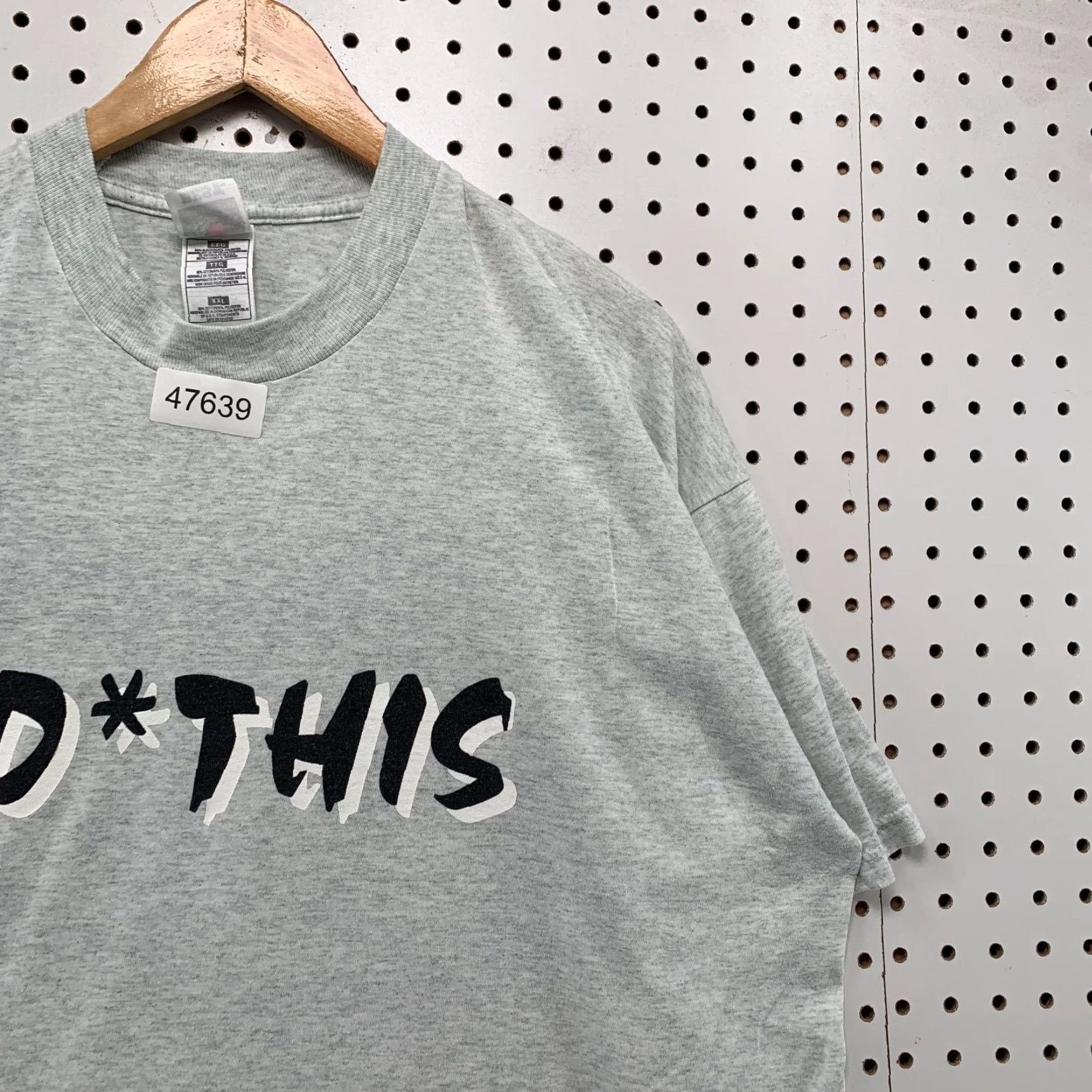Fruit Of The Loom Vintage Fruit of the Loom T-Shirt Mens 2XL Gray 90s Graphic Short Sleeve Crew Neck Polyester? Cotton Size US XXL / EU 58 / 5 - 7 Thumbnail