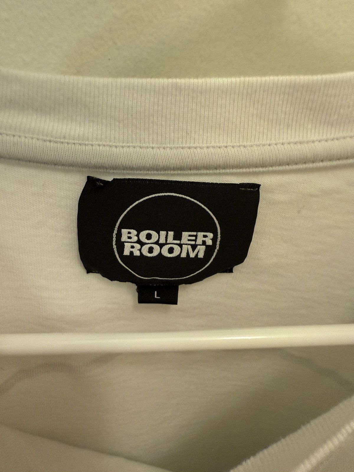Boiler Room Boiler Room circle logo, reflective 3M white tee Size US L / EU 52-54 / 3 - 4 Thumbnail