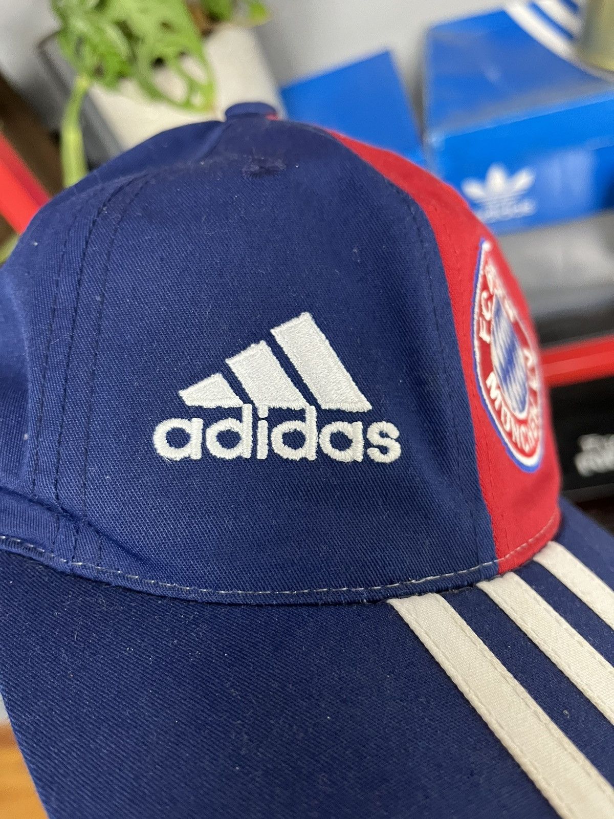 Adidas × Vintage Vintage y2k Adidas FC Bayern Munchen embroidered logo hat Size ONE SIZE - 6 Thumbnail