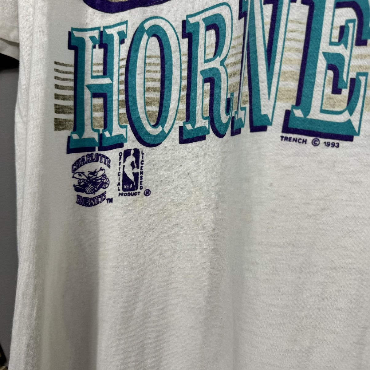 NBA Vintage 1993 Charlotte Hornets NBA T-shirt Size US XL / EU 56 / 4 - 6 Thumbnail