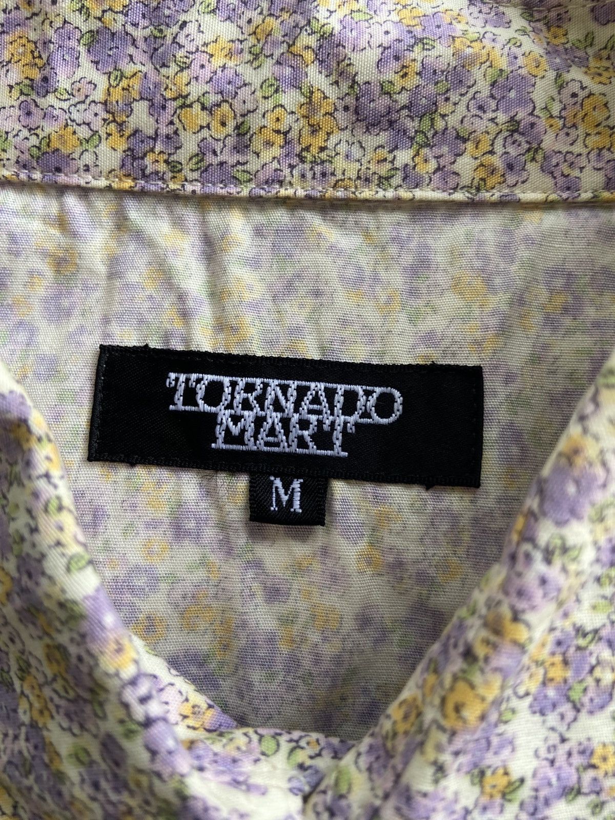 Tornado Mart 2000s Tornado Mart - Floral Pattern Button Shirt Size US M / EU 48-50 / 2 - 4 Thumbnail