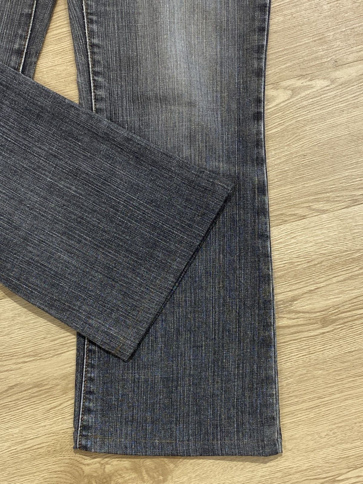 Uniqlo Uniqlo Faded Wash Style Loose Jeans Size US 29 - 13 Thumbnail