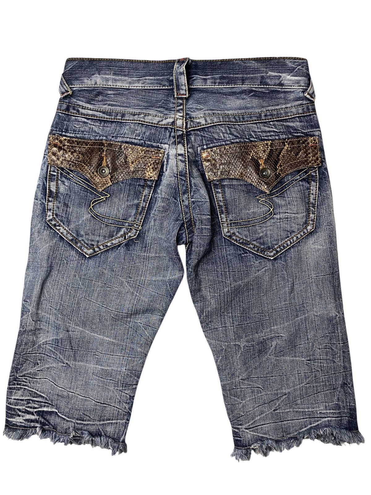 If Six Was Nine 2000's Semantic Design Seawash Snakeskin Shorts Size US 28 / EU 44 - 2 Thumbnail