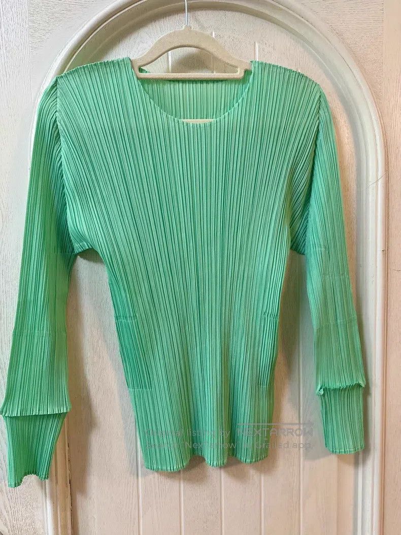Issey Miyake Issey Miyake Green Long-Sleeve Top Size L / US 10 / IT 46 - 1 Thumbnail