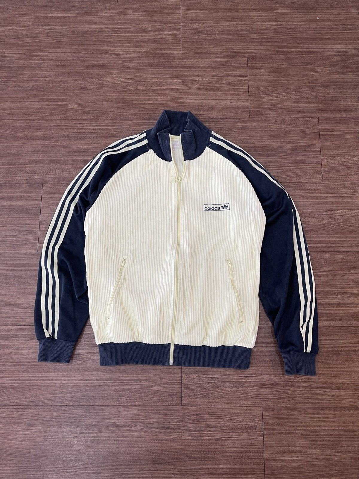 Adidas Very rare Vintage Adidas Seasonal Corduroy Track Jacket Size US L / EU 52-54 / 3 - 3 Thumbnail