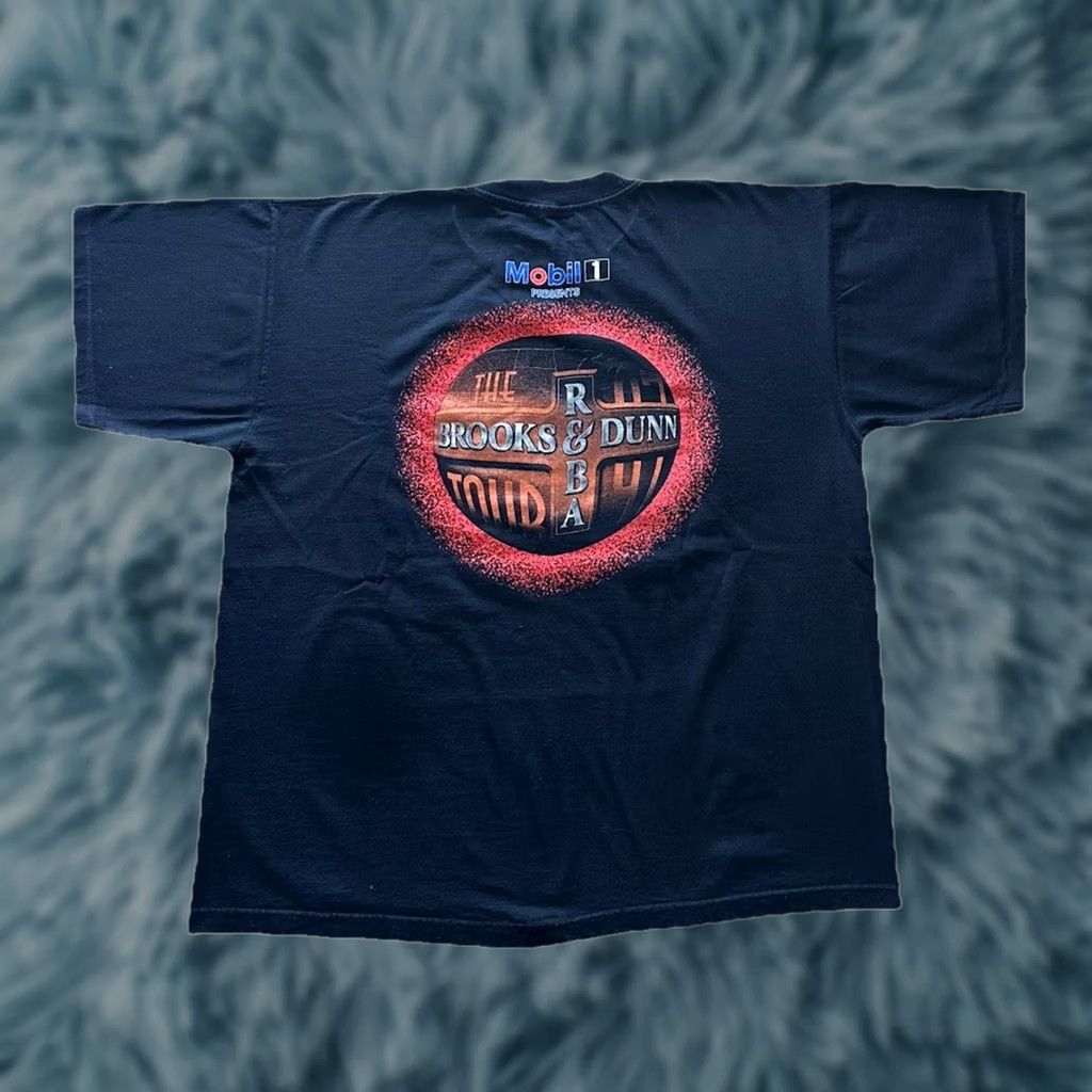 Brooks VINTAGE 1990s Brooks & Dunn Reba McEntire Tour T-Shirt XXL Country Music Tee Shirt Crew Neck Short Sleeve Black 100% Cotton Size US XXL / EU 58 / 5 - 1 Thumbnail