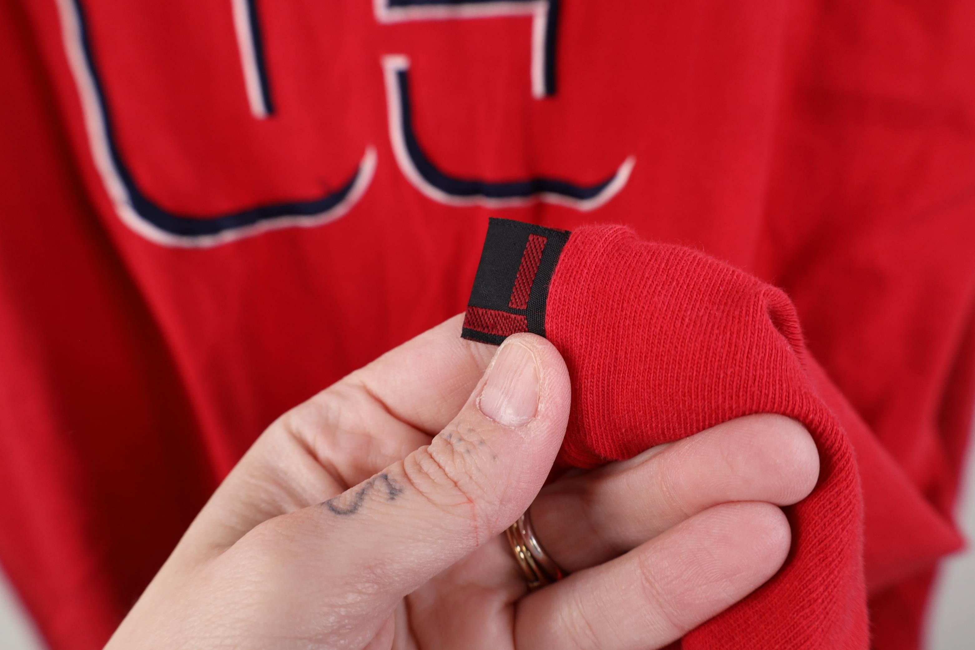 Fubu Vintage 90s Y2K FUBU Fit Long Sleeve T-Shirt Red Cotton Size US XXL / EU 58 / 5 - 12 Thumbnail
