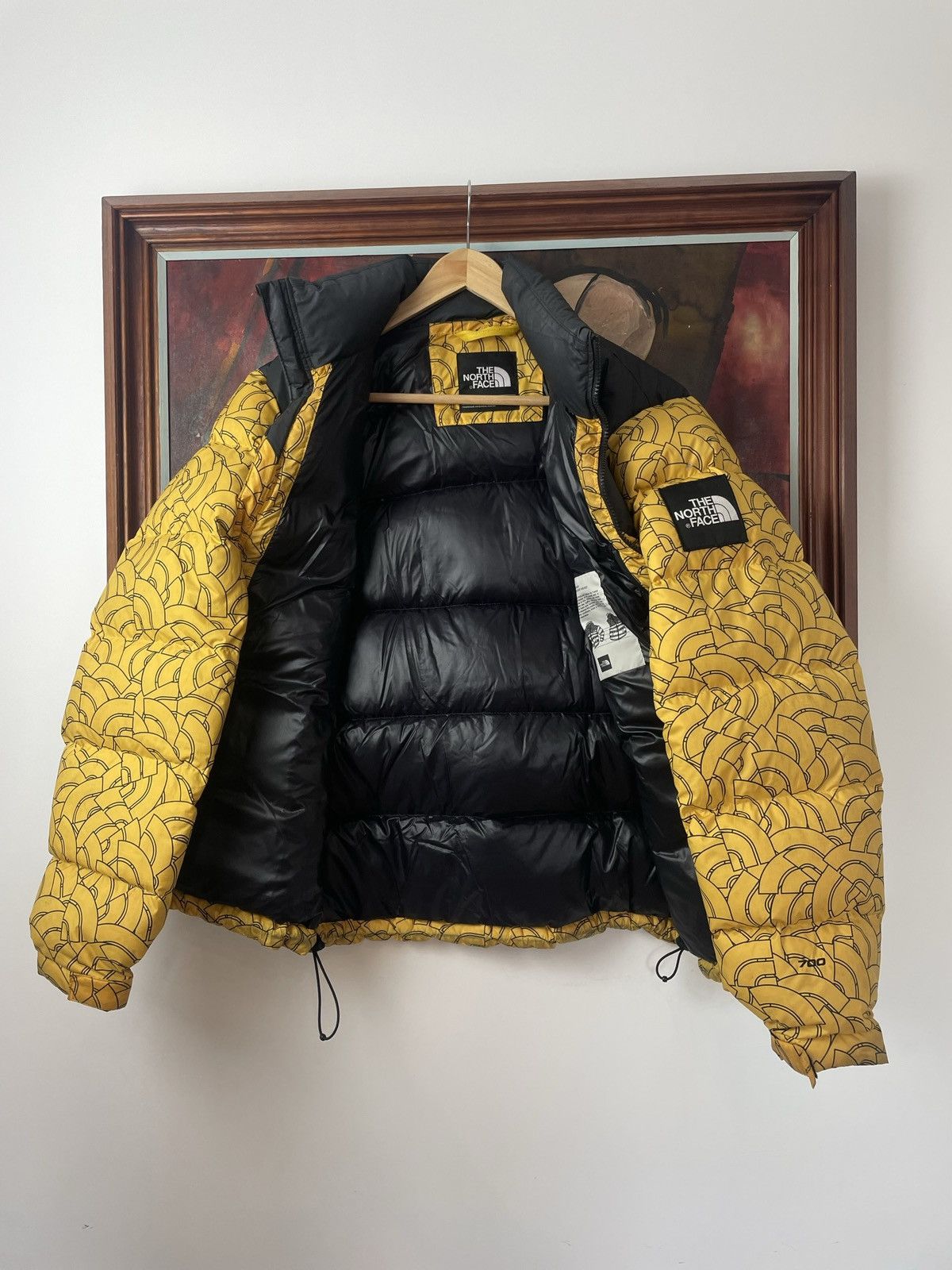 The North Face The North Face Nuptse 700 Puffer Down Jacket TNF Streetwear Size US XS / EU 42 / 0 - 3 Thumbnail