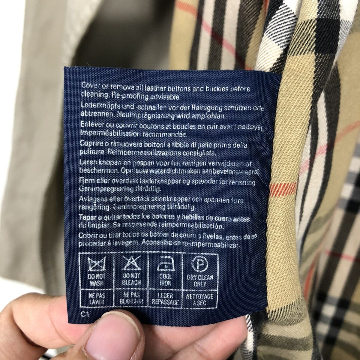 Burberry 🔥VINTAGE LONG JACKET BURBERRYS NOVA CHECK MADE IN ENGLAND Size US M / EU 48-50 / 2 - 25 Thumbnail