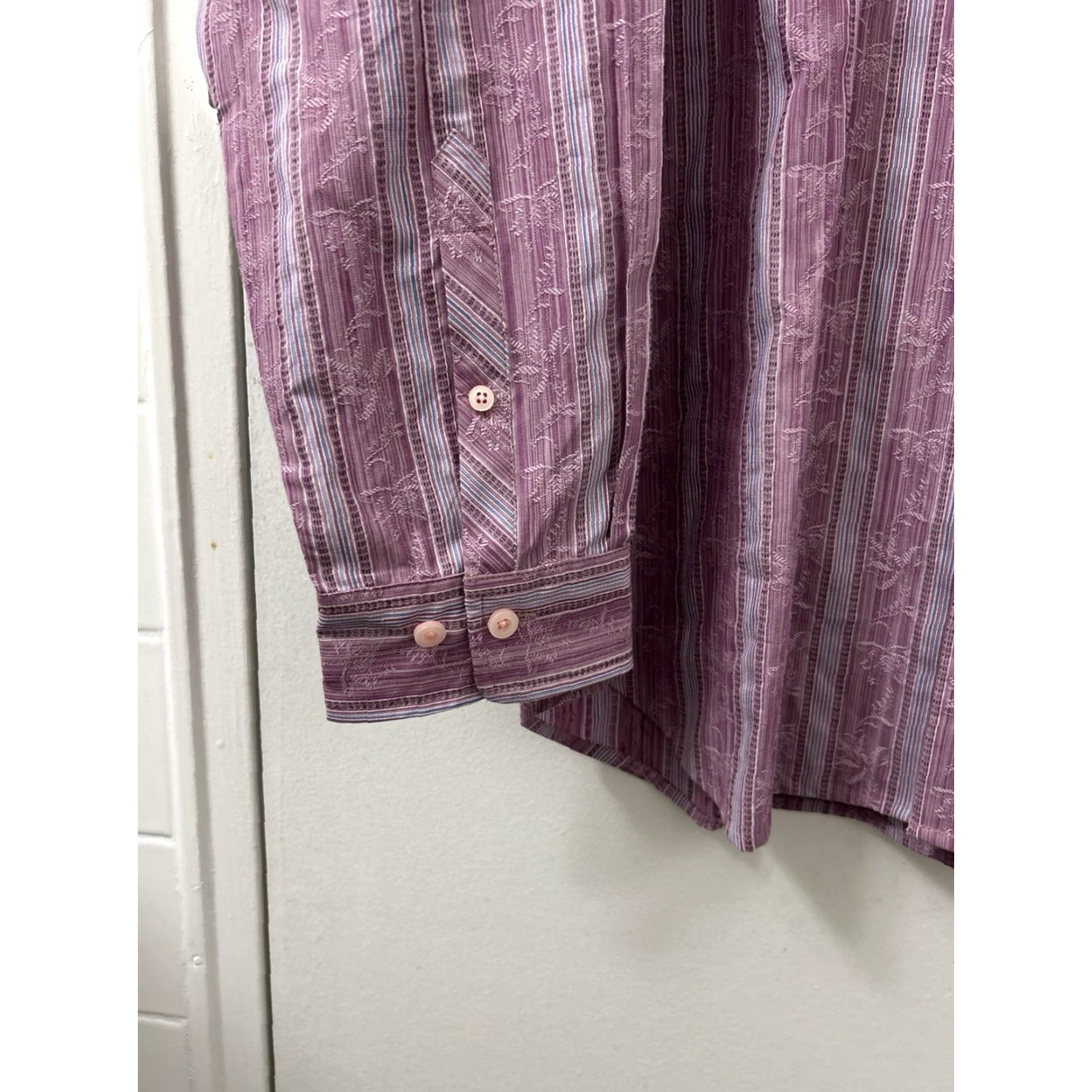 Tommy Bahama Tommy Bahama Shirt Mens M Pink Silk Striped Button-Down L/S Casual Workwear Travel Size US M / EU 48-50 / 2 - 7 Thumbnail
