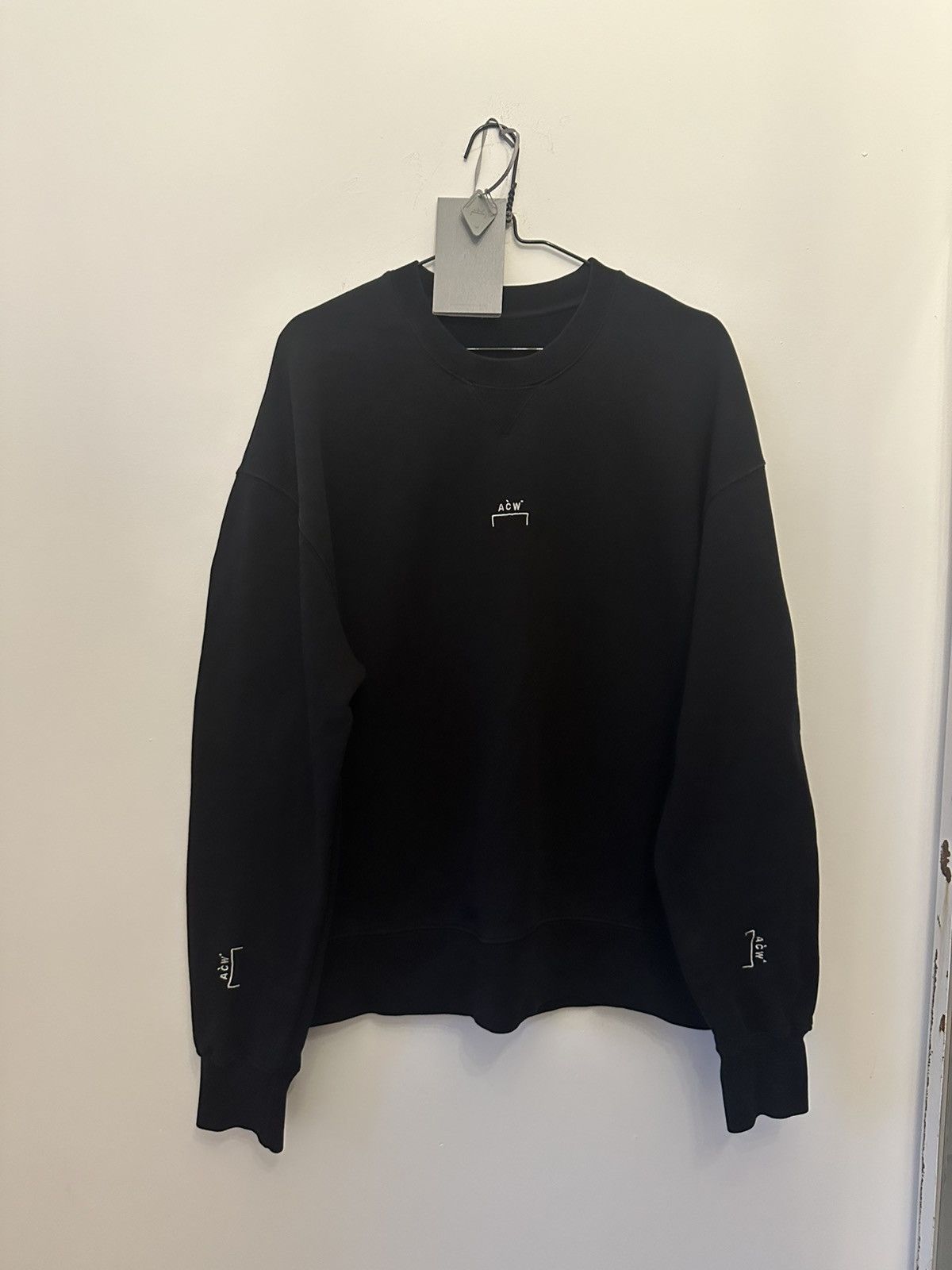 A-COLD-WALL* A-COLD-WALL* Essential Crewneck ACWMW080 BLACK Size US S / EU 44-46 / 1 - 1 Thumbnail