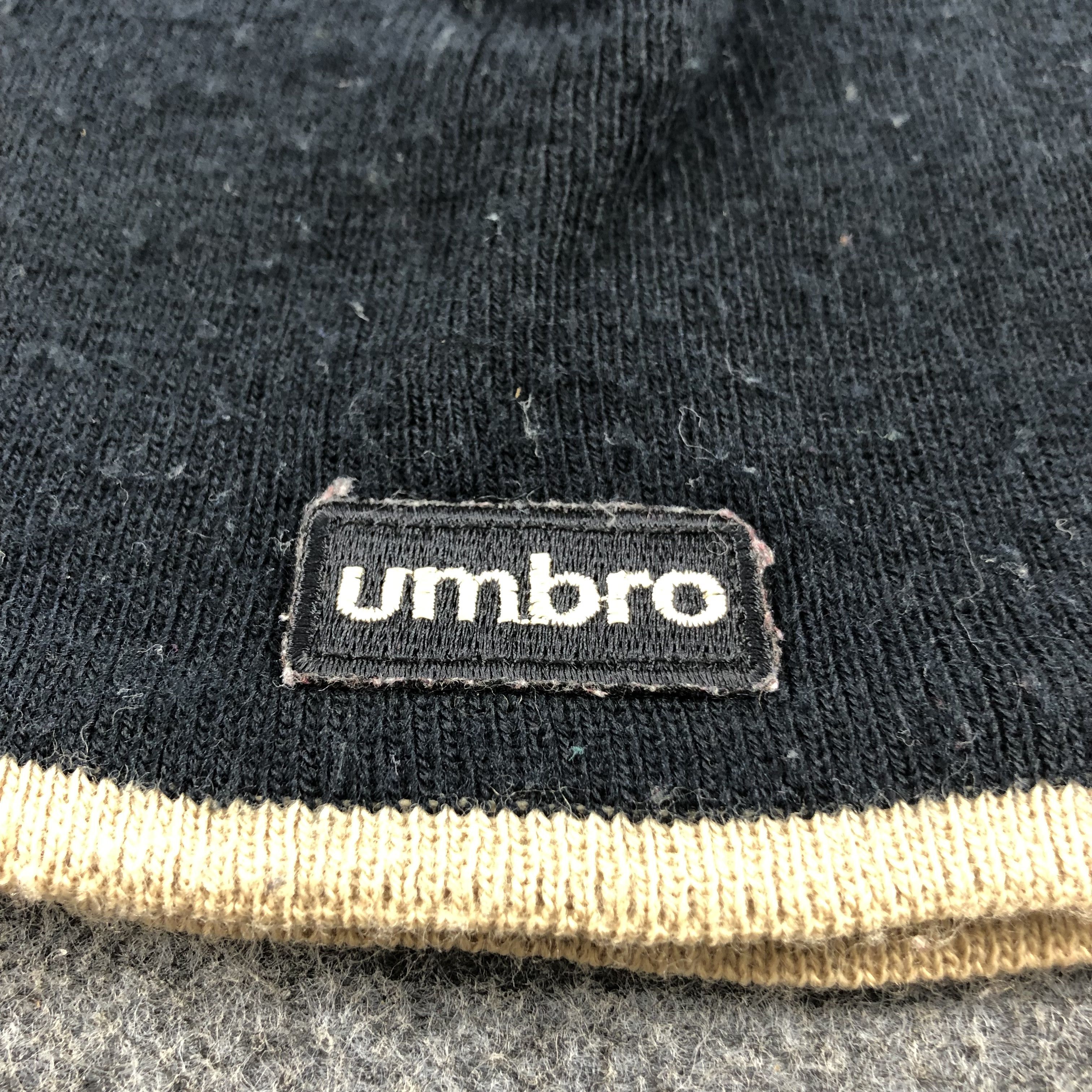 Umbro Umbro Beanie Snowcap Snow Hat Winter Hat B247 Size ONE SIZE - 6 Thumbnail