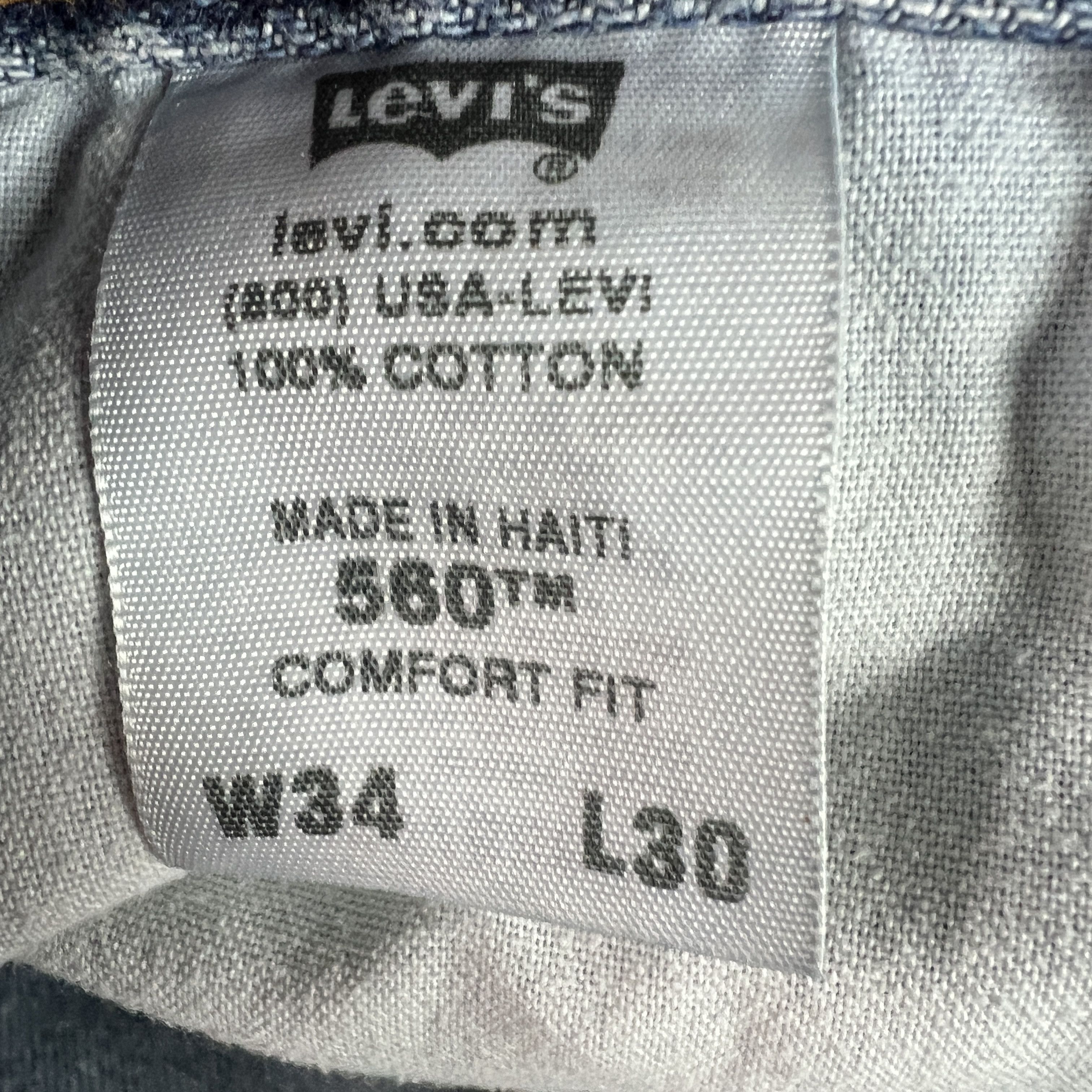 Levi's Y2K Levi's Jeans 560 Comfort Loose Fit Tapered Blue Denim Size US 33 - 10 Thumbnail