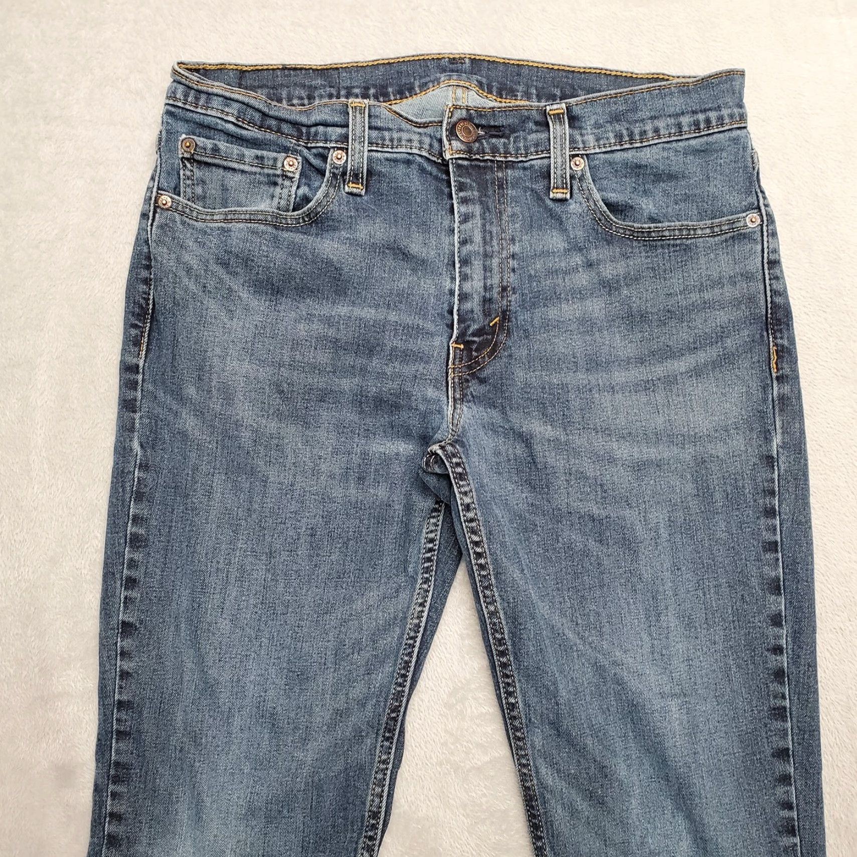 Denime Levis 511 Jeans Mens 33x30 Blue Denim Straight Leg Medium Wash Whiskered 5-Pocket Belt Loops Zip Closure Regular Inseam 29 Size US 33 - 2 Thumbnail
