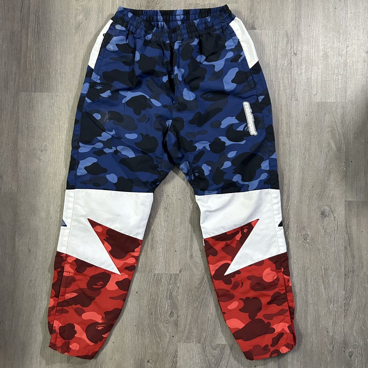 Bape BAPE Sweatpants Size US 30 / EU 46 - 1 Thumbnail