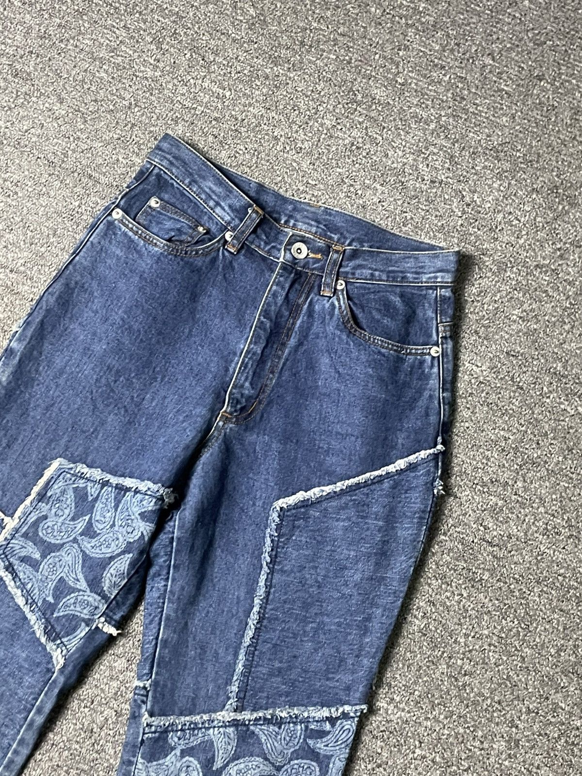 Japanese Brand × Vintage Hysteric Glamour x C.A.T Asymmetrical Patchwork Jeans (90) Size 25" / US 0 / IT 36 - 2 Thumbnail