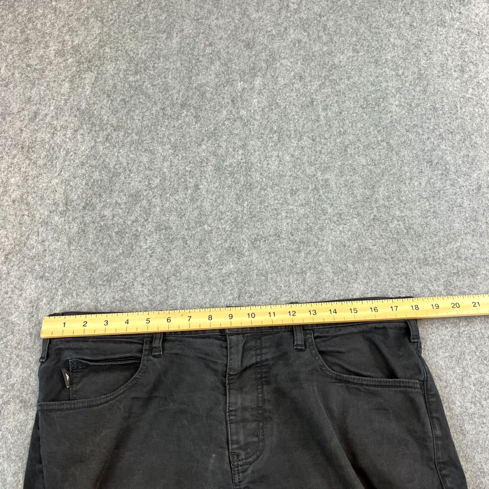 Emporio Armani Emporio Armani Jeans Tapered Mens 36 32 Lightweight Charcoal Grey 5-Pocket Denim Regular Rise Mid Grey Jeans Mens Size US 36 / EU 52 - 6 Thumbnail
