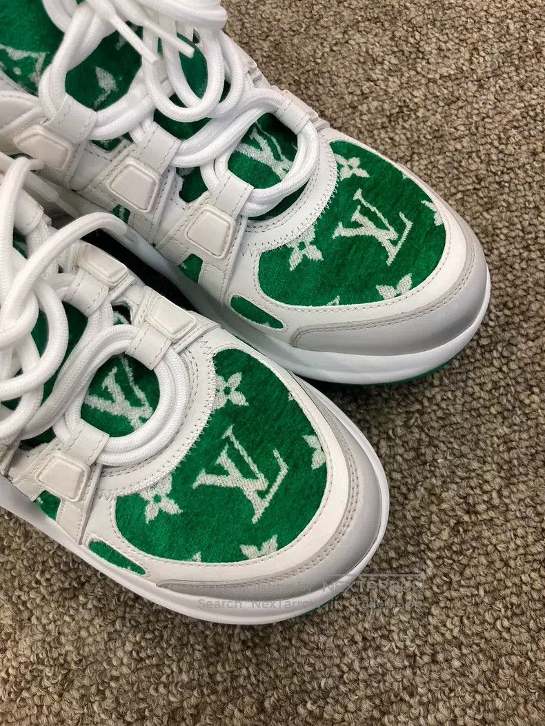 Louis Vuitton Louis Vuitton Green logo dad sneakers Size US 5 / EU 37 - 3 Thumbnail