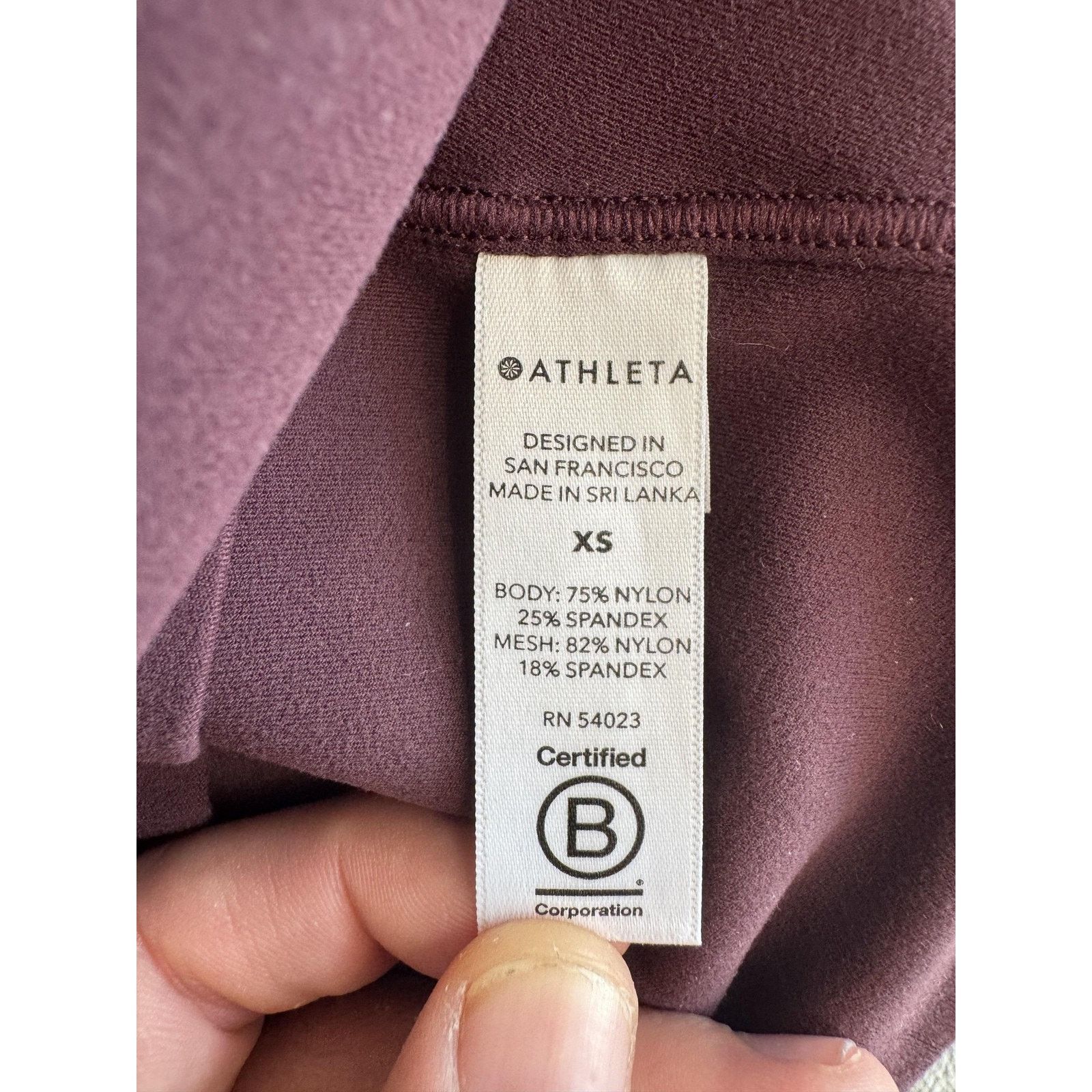 Athleta Athleta Womens XS Purple High Rise Mesh Pocket Leggings Size 27" / US 4 / IT 40 - 3 Thumbnail