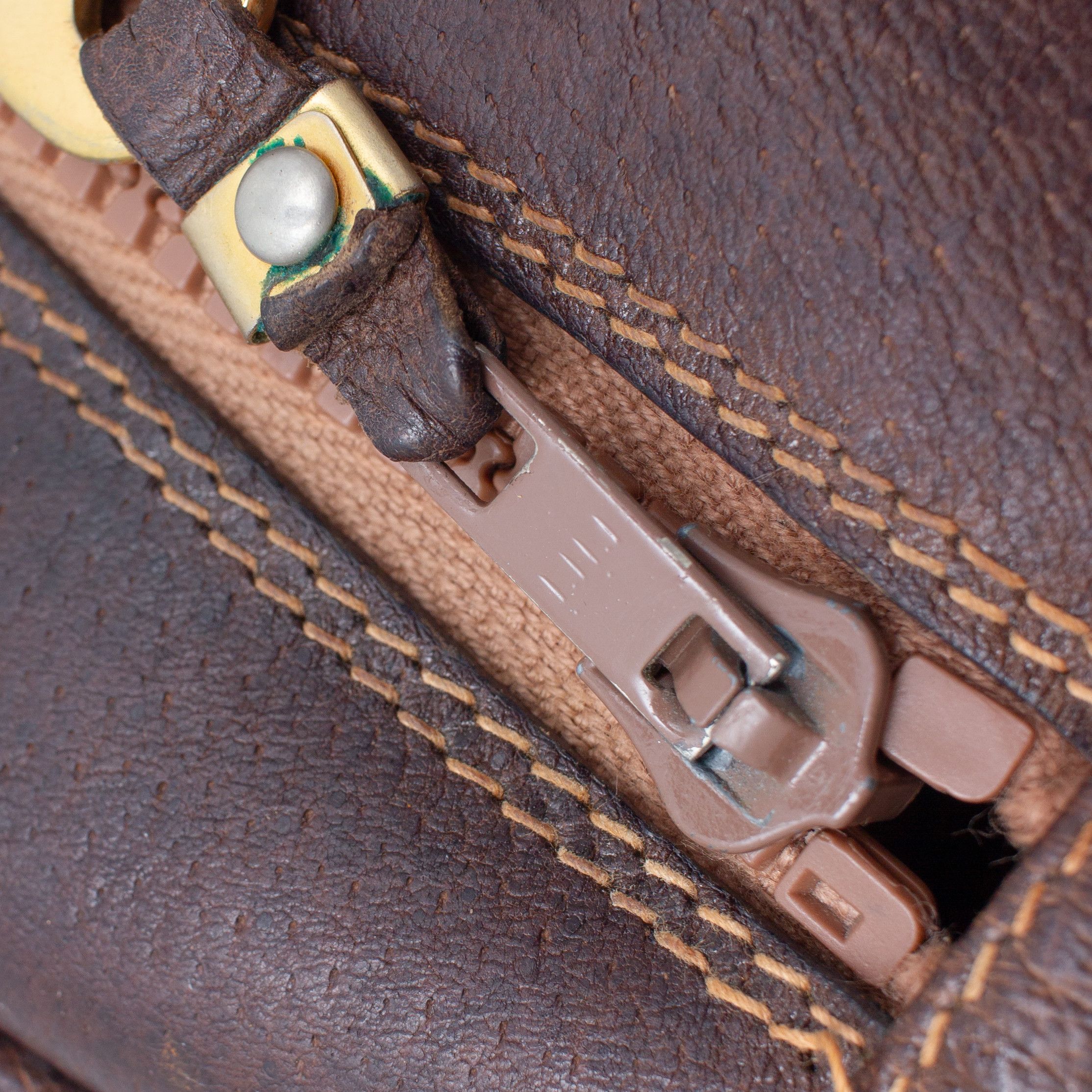 Gucci × Vintage VTG Gucci Brown GG Supreme Canvas and Leather Crossbody Bag Size ONE SIZE - 11 Thumbnail