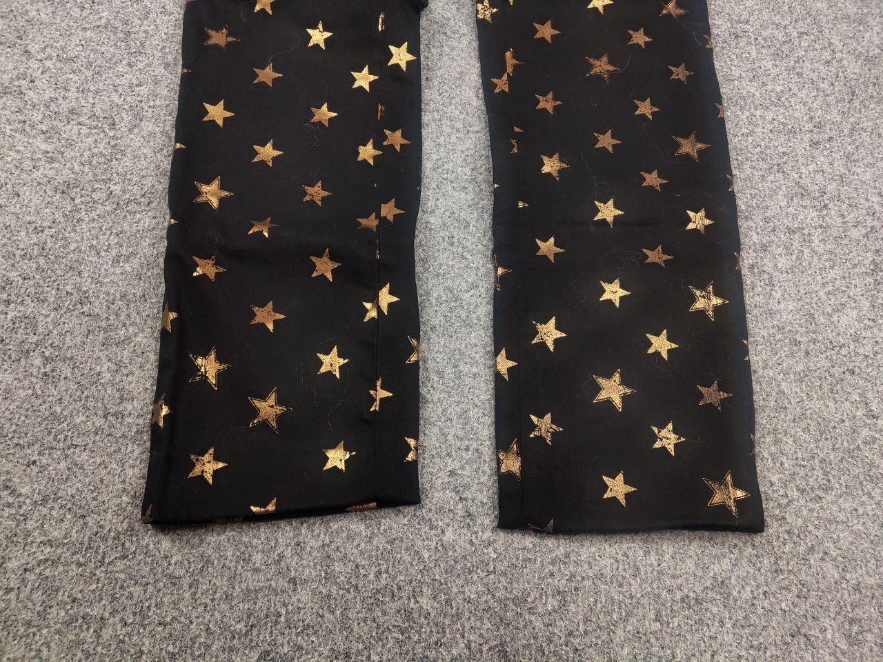Just Cavalli Just Cavalli Casual black pants with gold star print Size 28" / US 6 / IT 42 - 7 Thumbnail