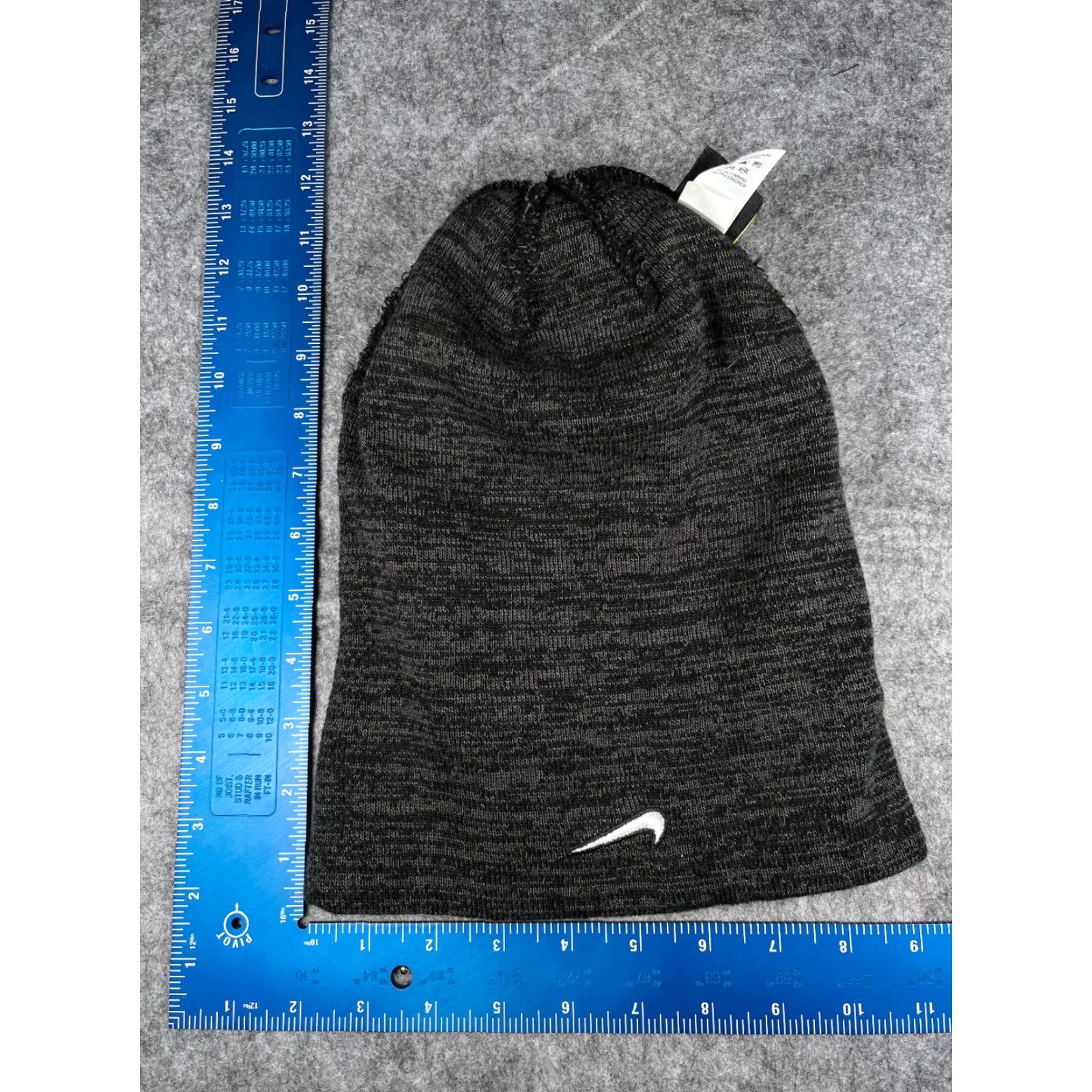 Nike Nike Beanie Toque Hat Adult One Size Gray Knit Acrylic Ski Pom Sports Outdoors Mens Size ONE SIZE - 7 Thumbnail