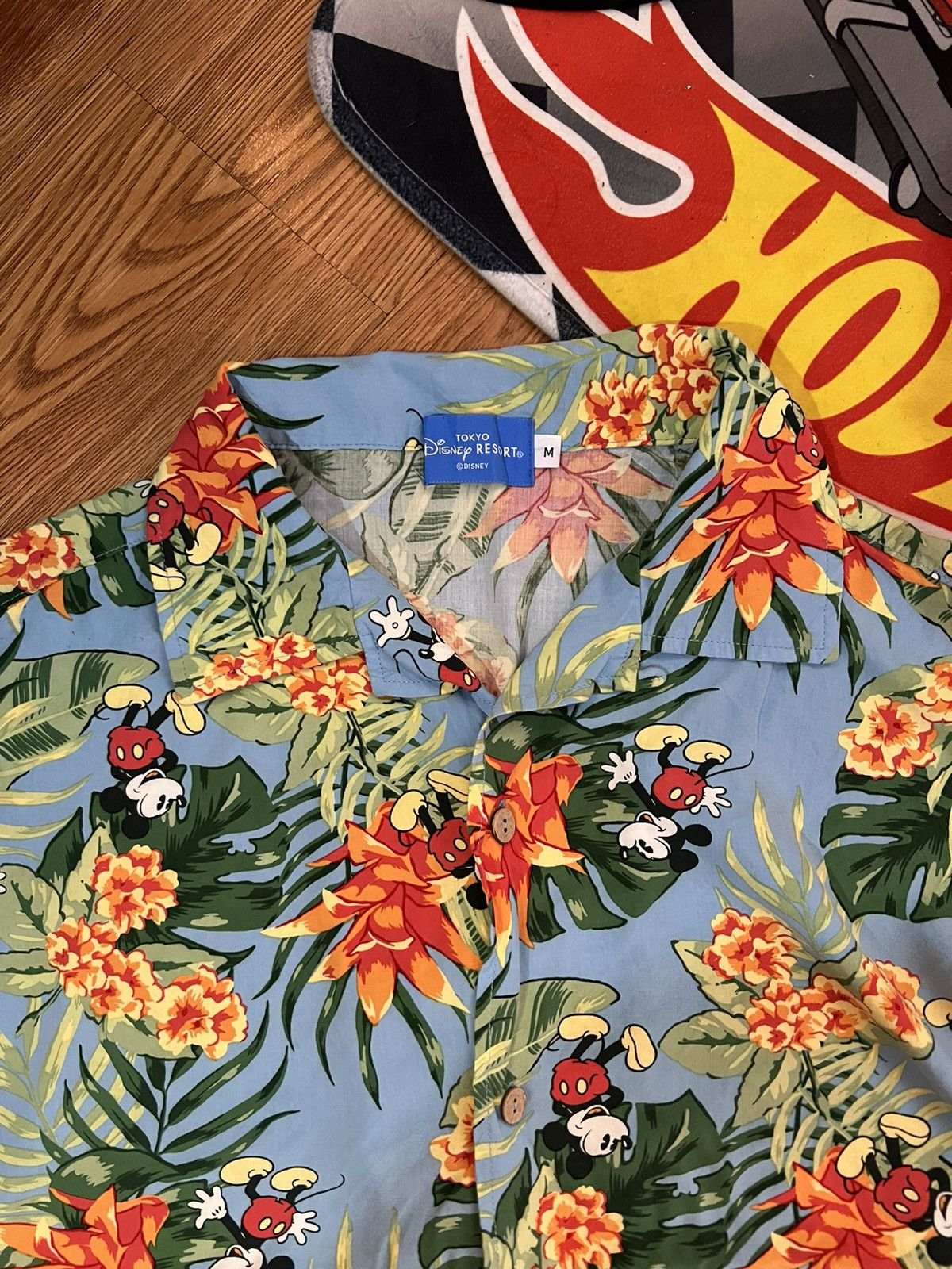 Disney × Mickey Mouse Hawaii disney Size US M / EU 48-50 / 2 - 3 Thumbnail